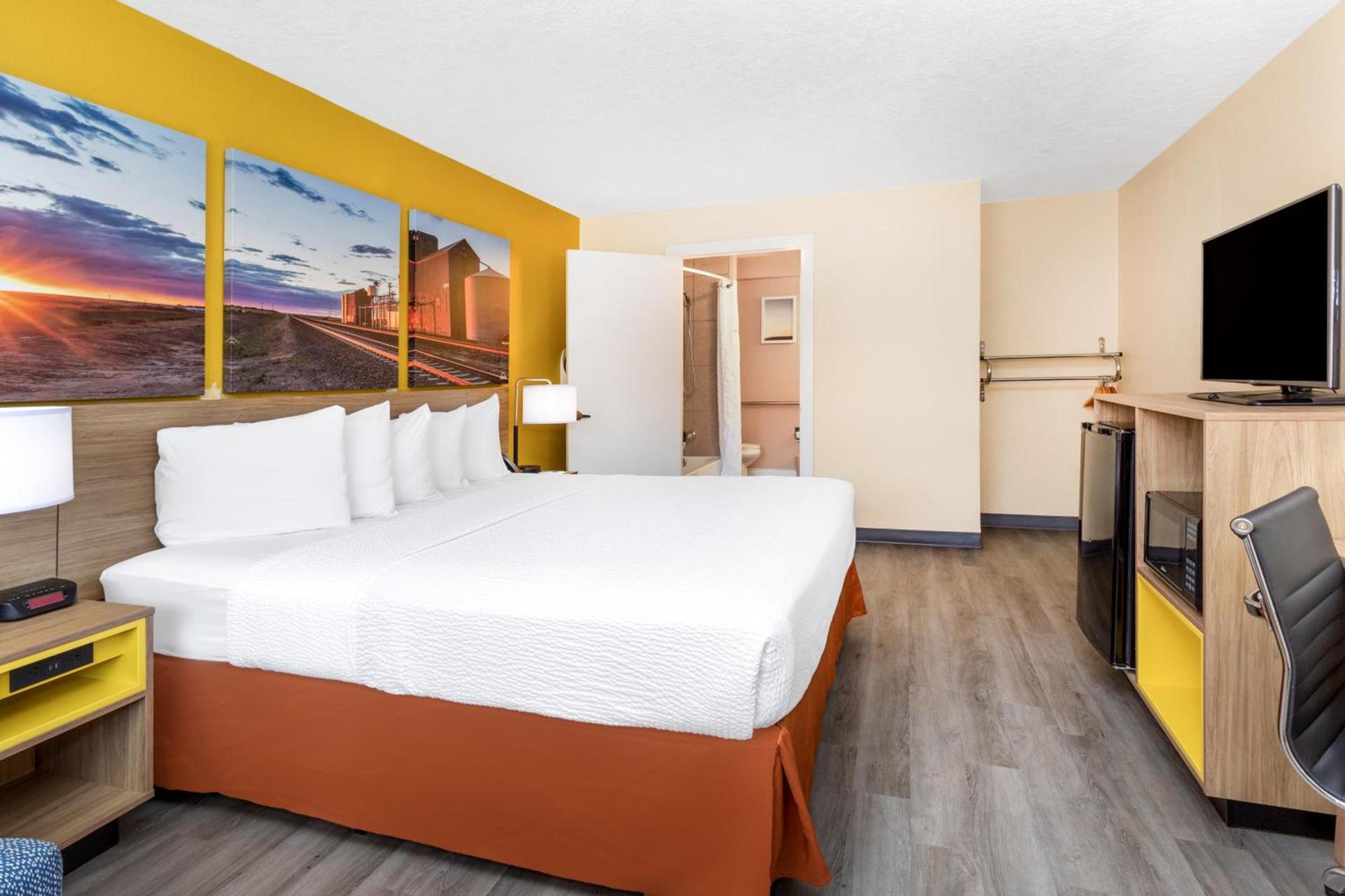 Days Inn & Suites by Wyndham Clovis photo 59