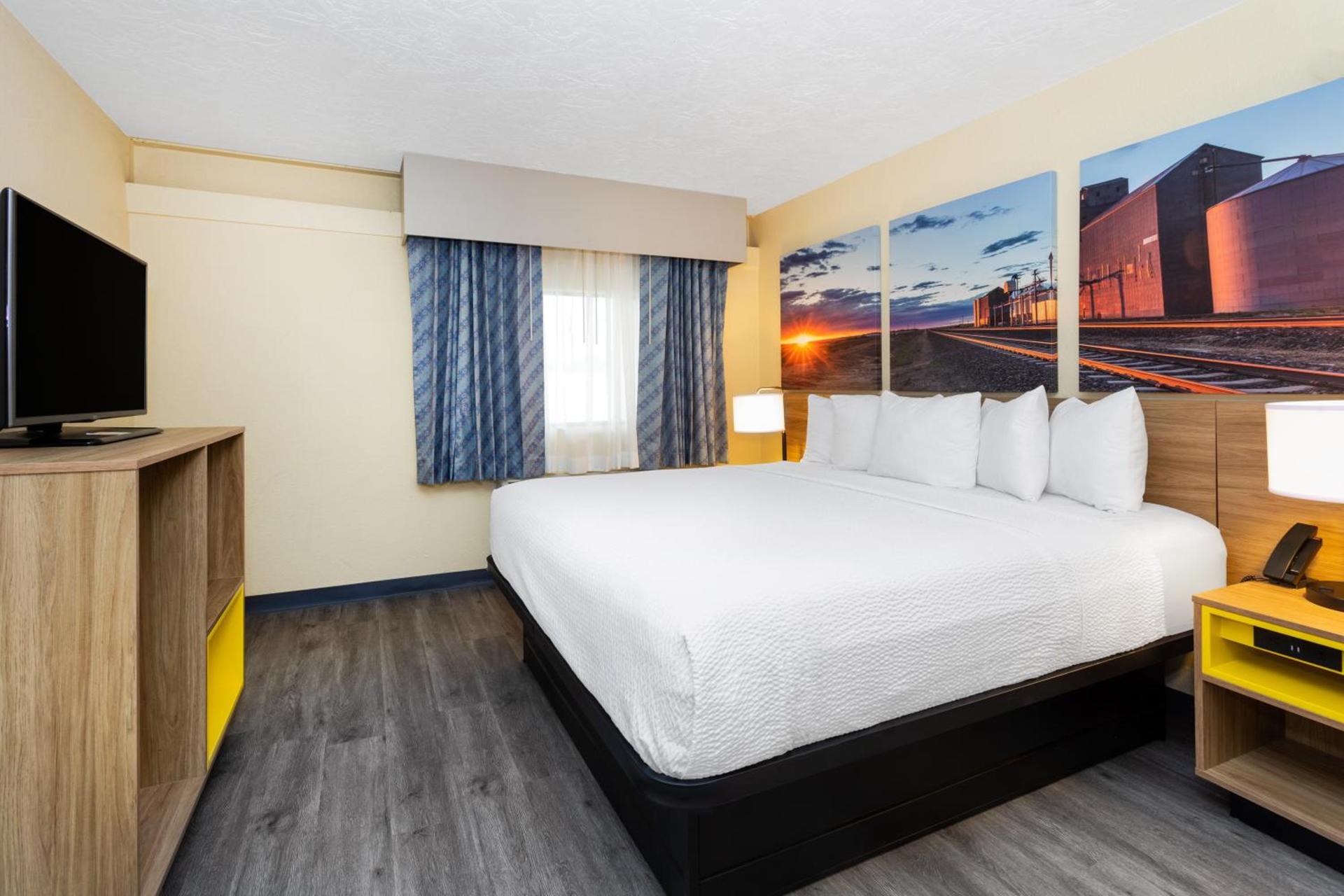 Days Inn & Suites by Wyndham Clovis photo 68