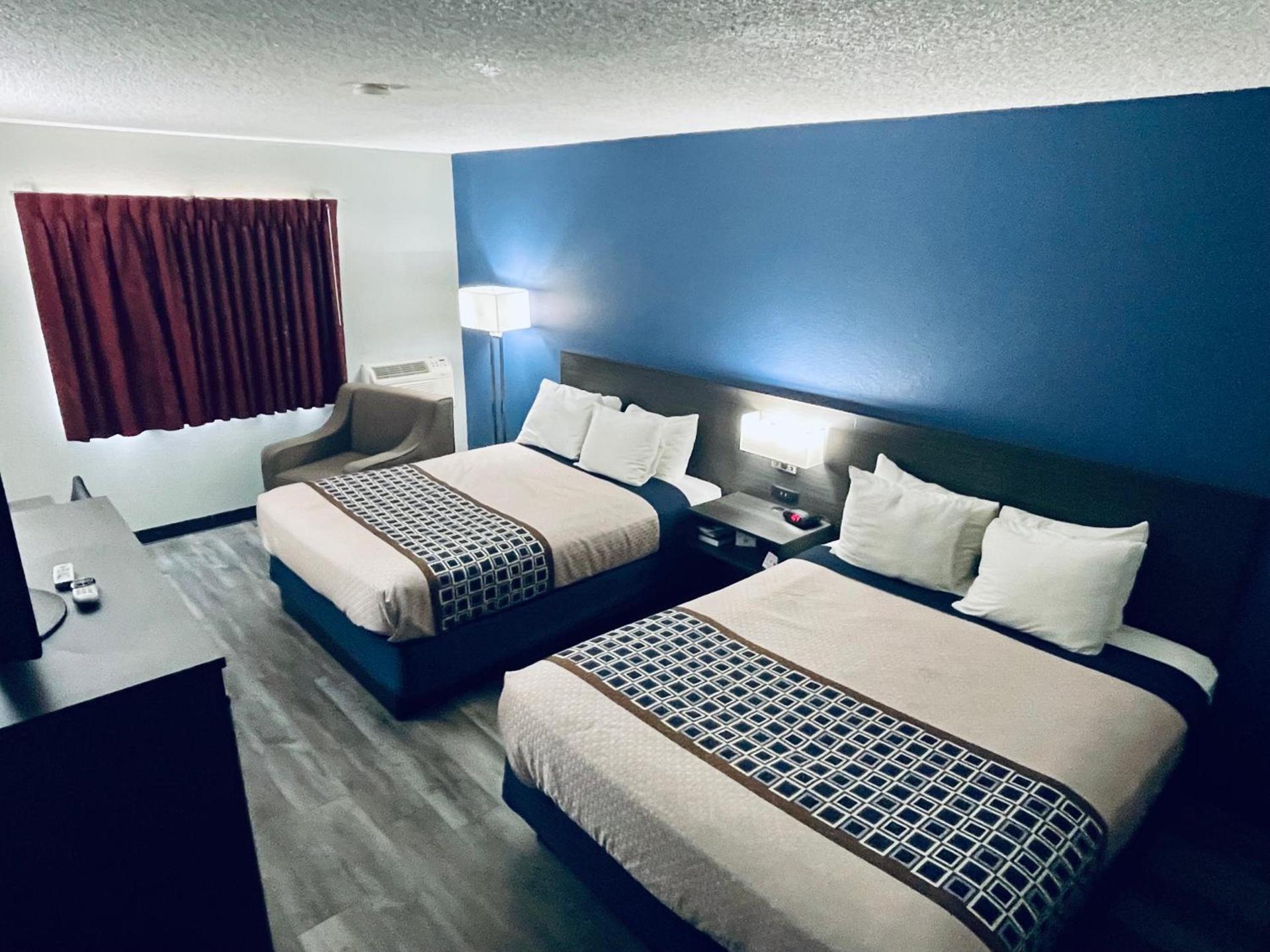 Americas Choice Inn & Suites photo 35