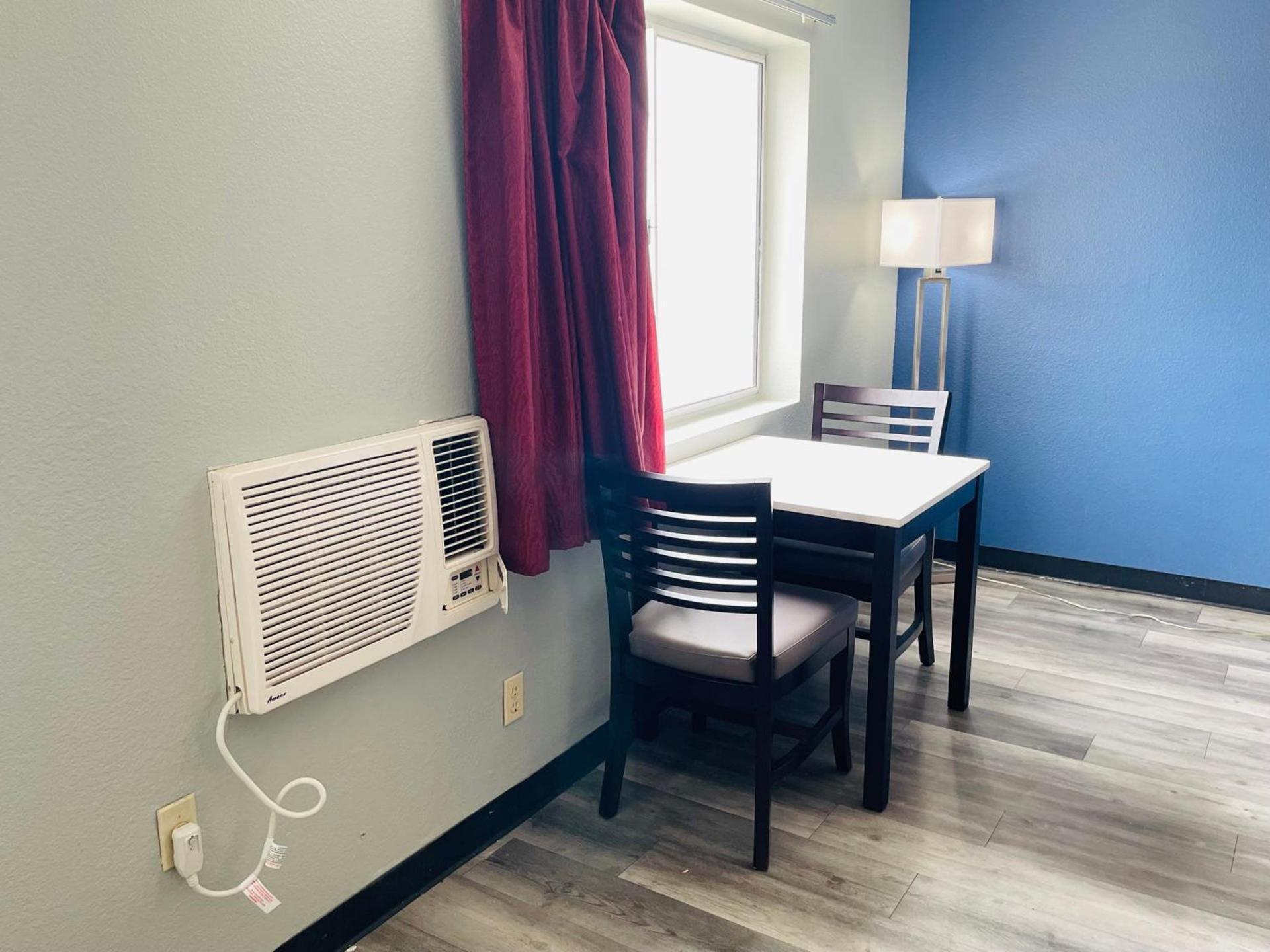 Americas Choice Inn & Suites photo 44