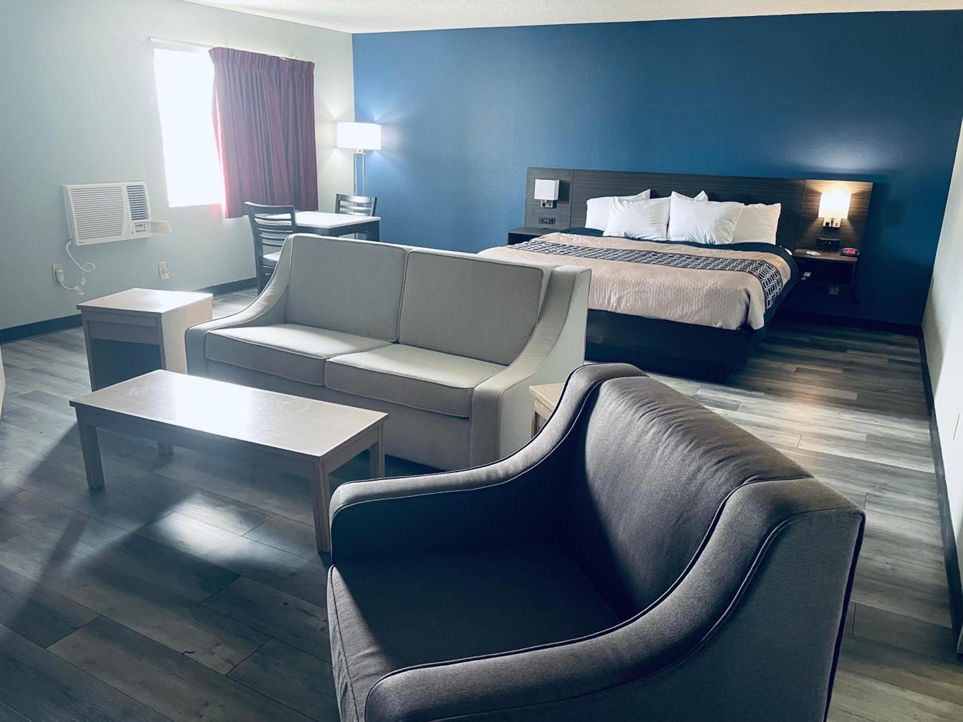 Americas Choice Inn & Suites photo 39