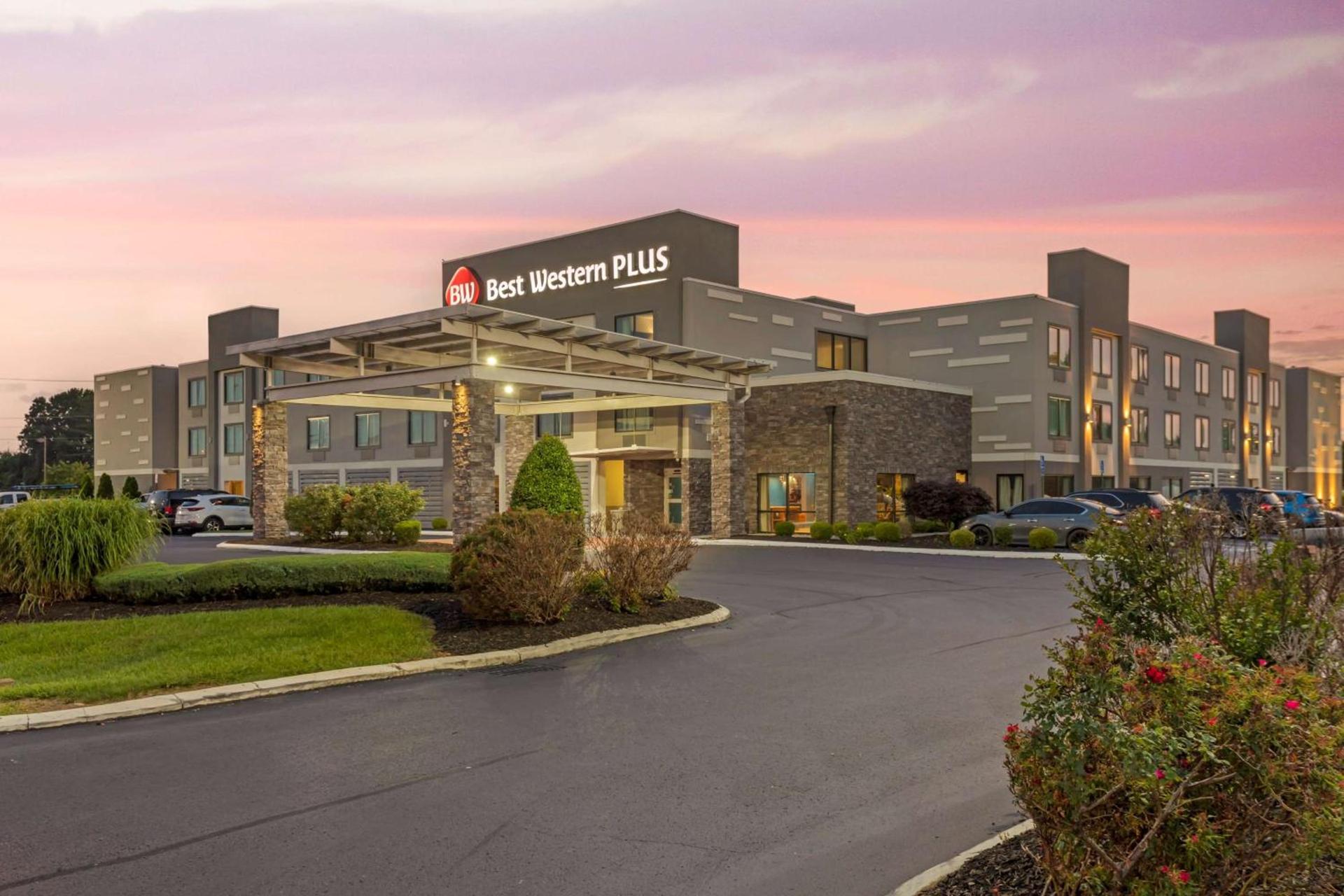 Best Western Plus Bowling Green photo 34