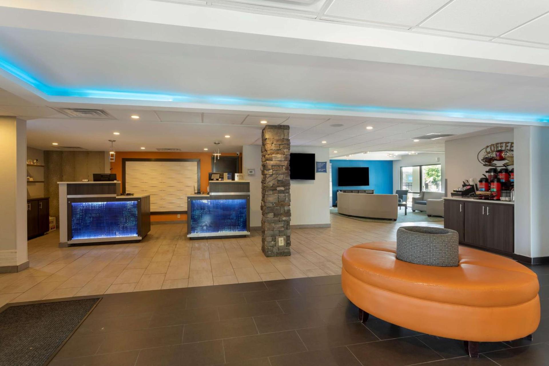 Best Western Plus Bowling Green photo 33