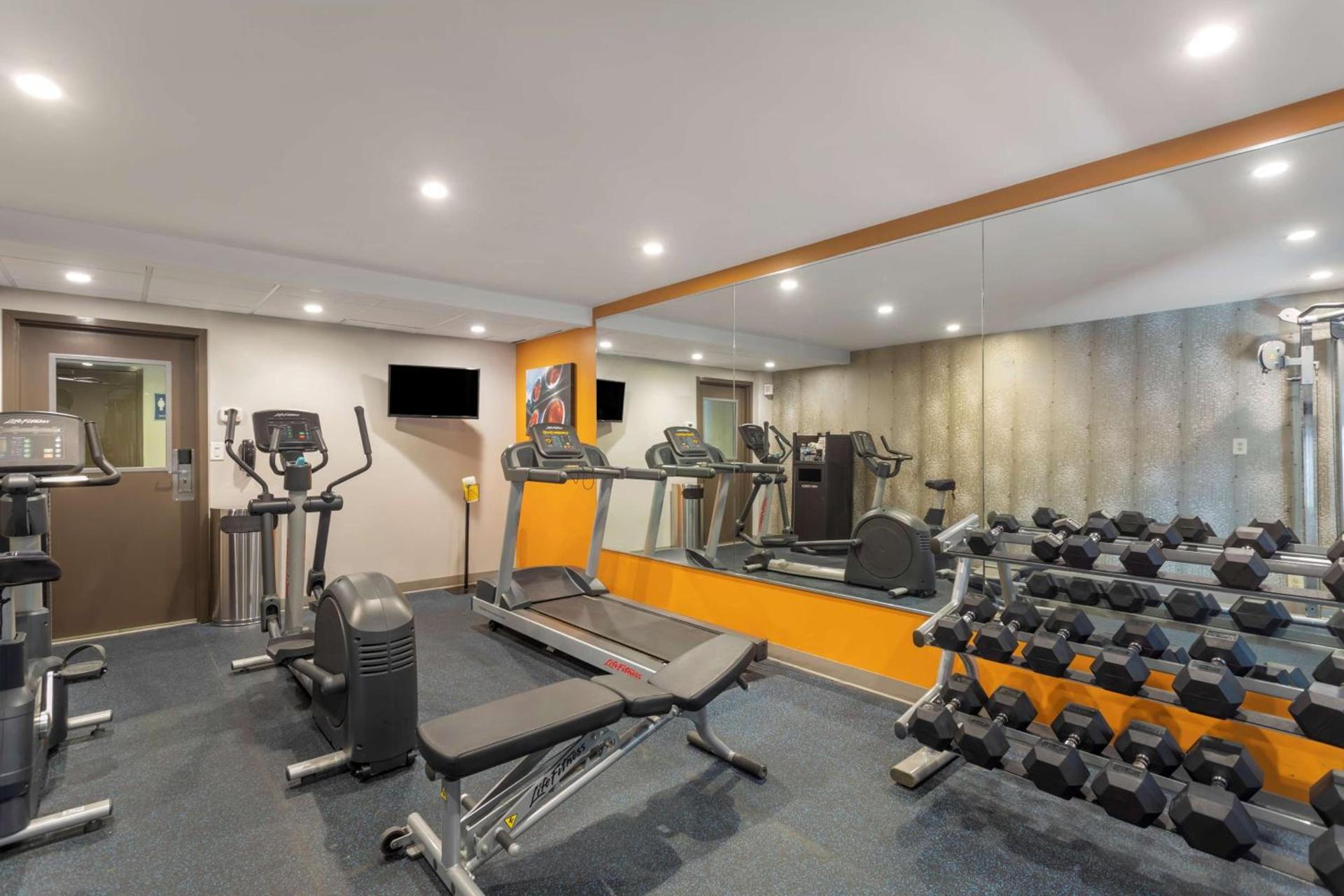 Best Western Plus Bowling Green photo 30
