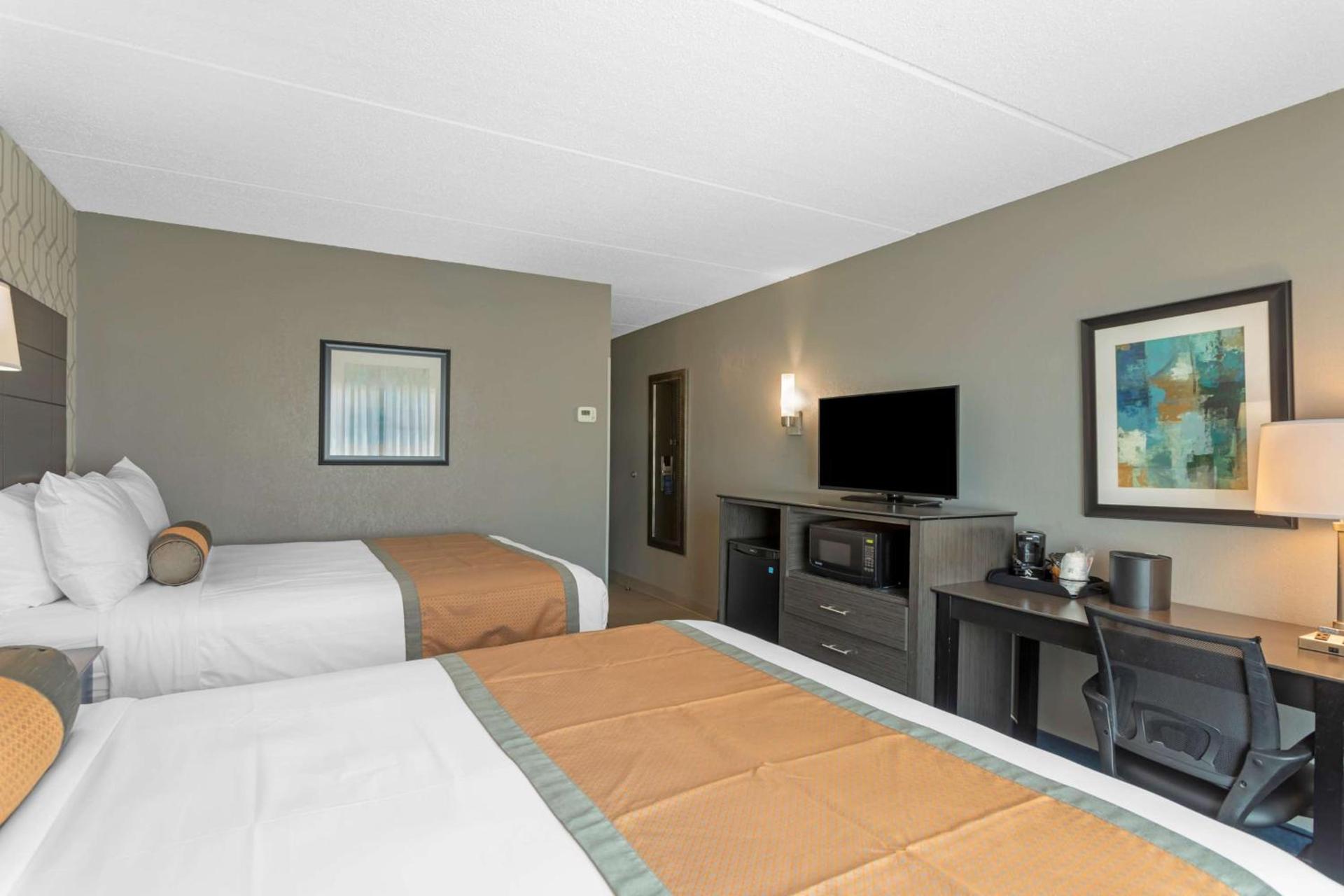 Best Western Plus Bowling Green photo 14