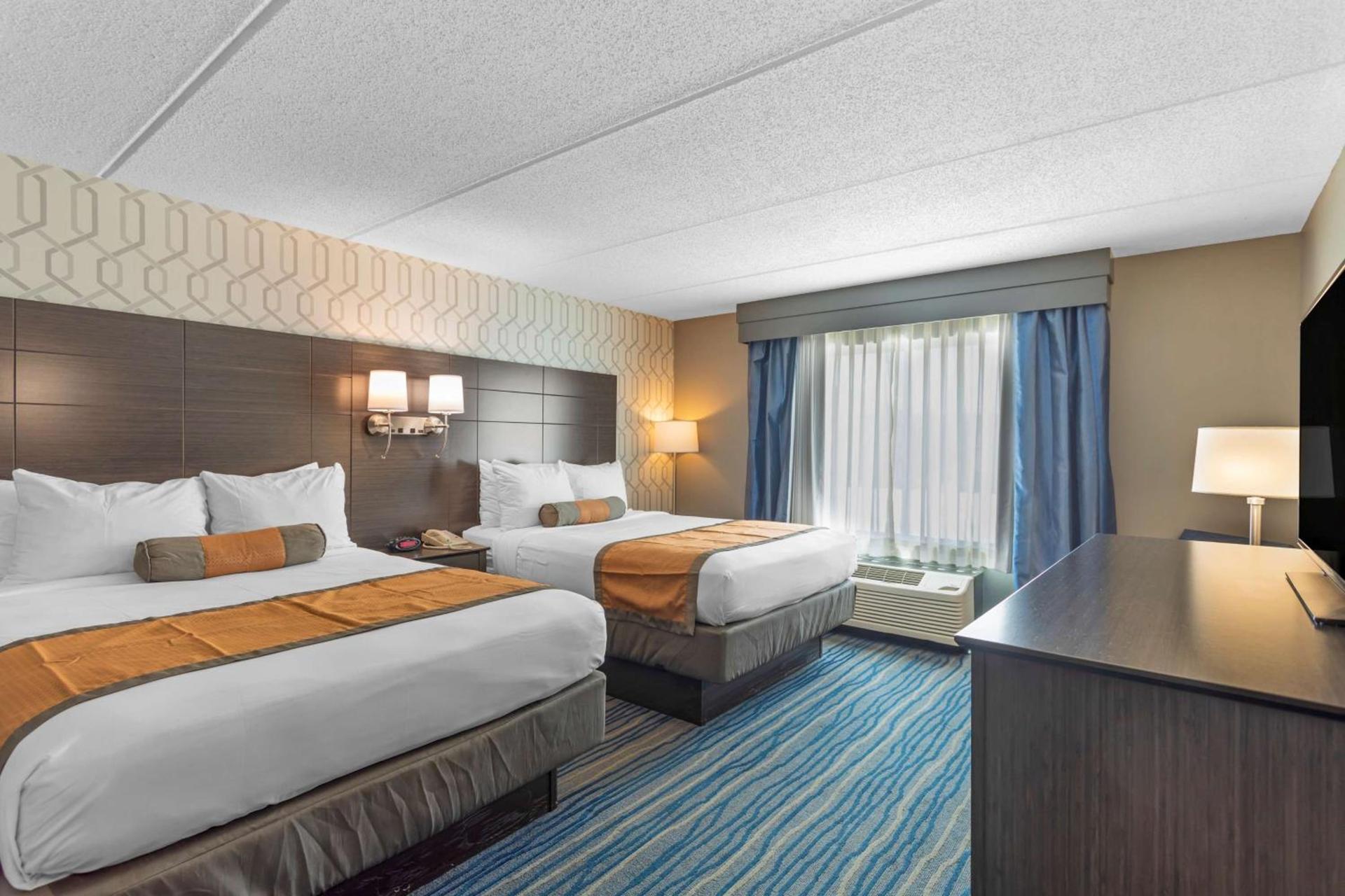 Best Western Plus Bowling Green photo 17