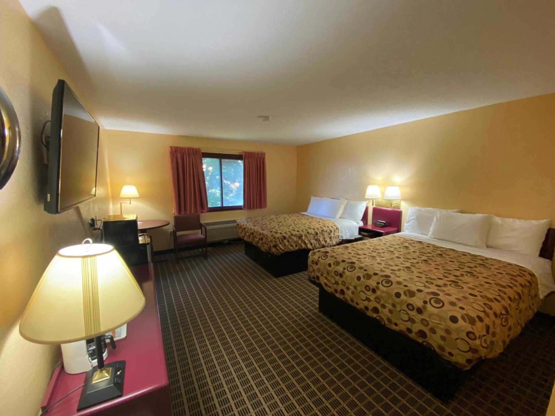 America's Stay Inn Stewartville photo 8