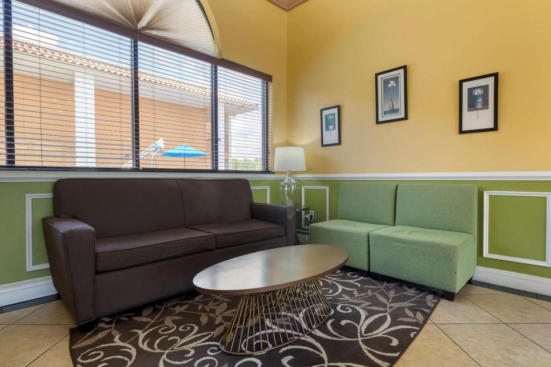 Quality Inn & Suites Mt Dora North photo 5