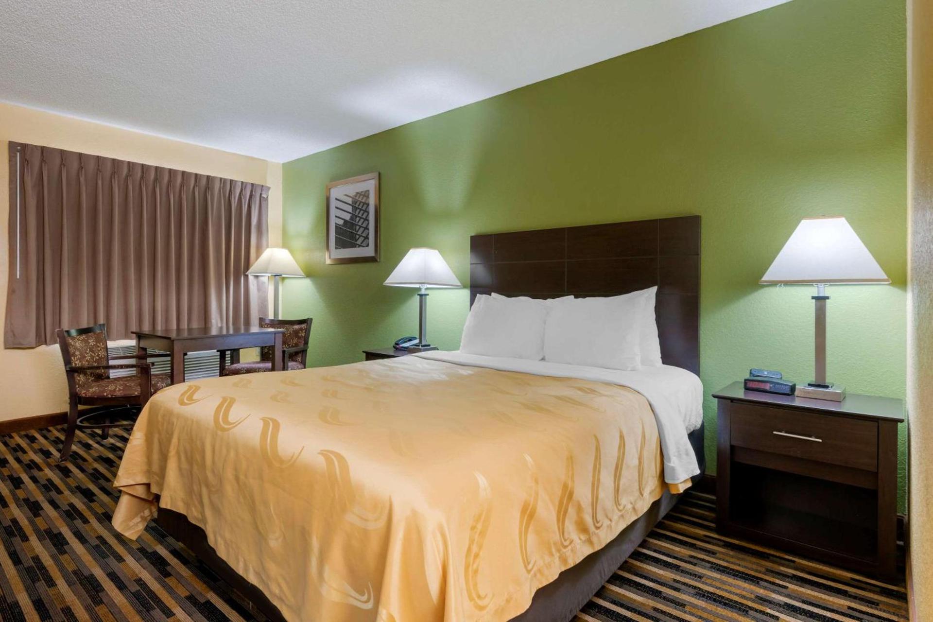 Quality Inn & Suites Mt Dora North photo 9