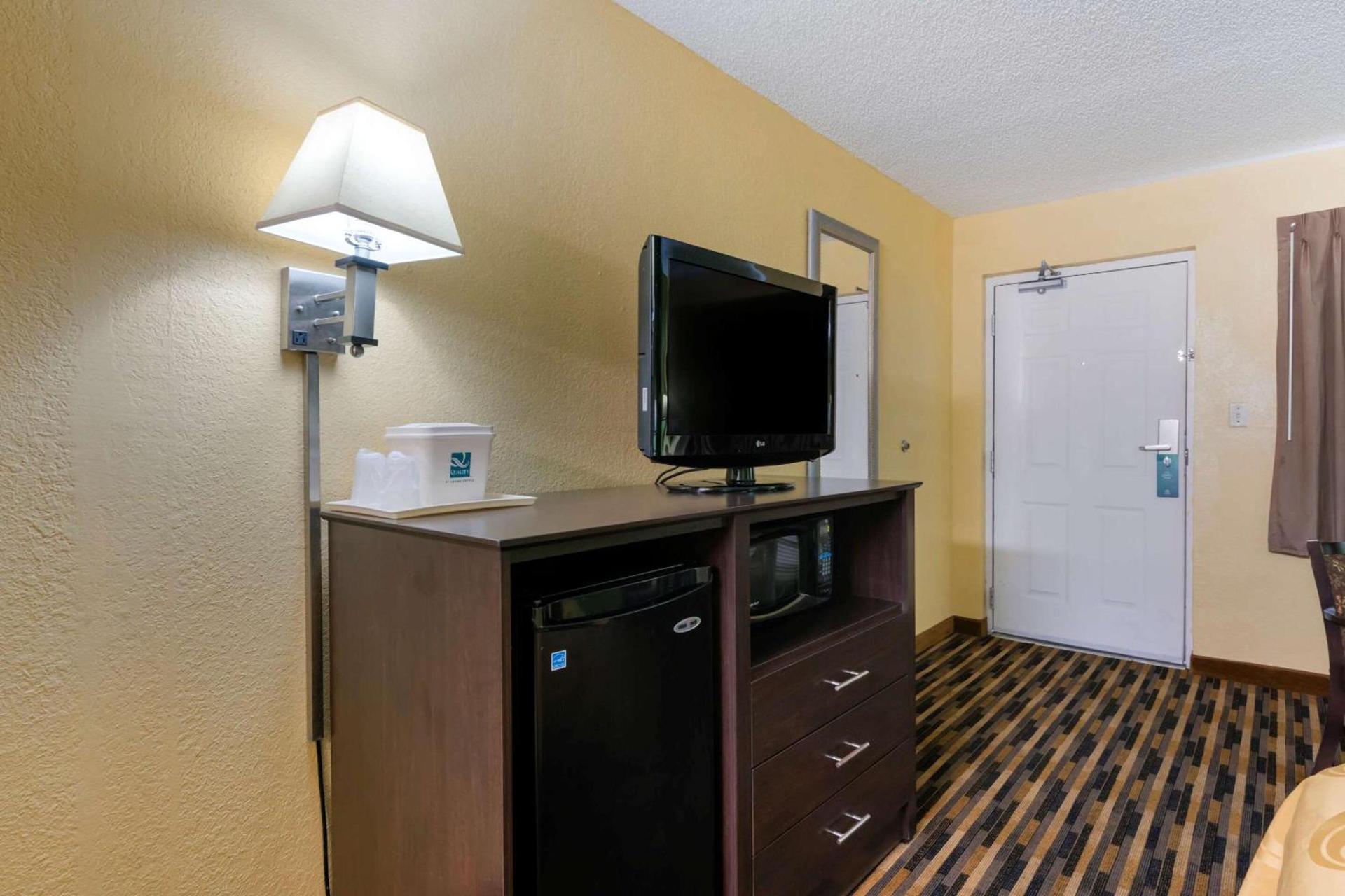 Quality Inn & Suites Mt Dora North photo 10