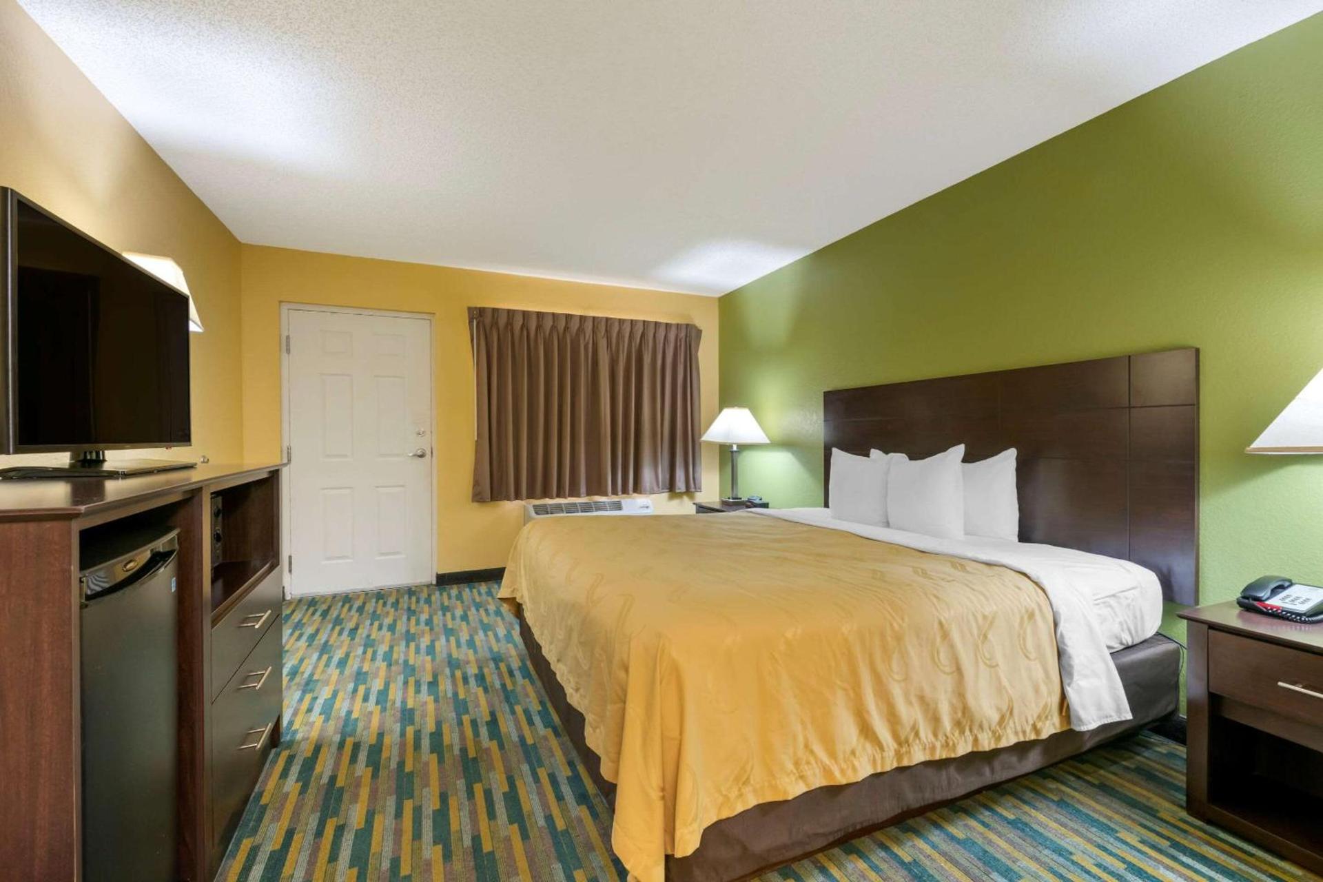 Quality Inn & Suites Mt Dora North photo 29