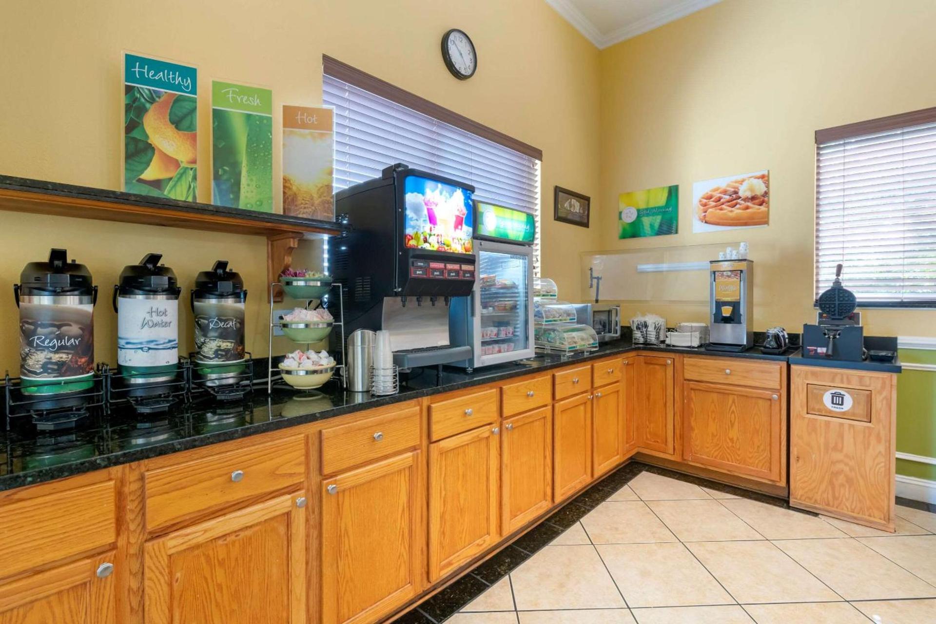 Quality Inn & Suites Mt Dora North photo 36