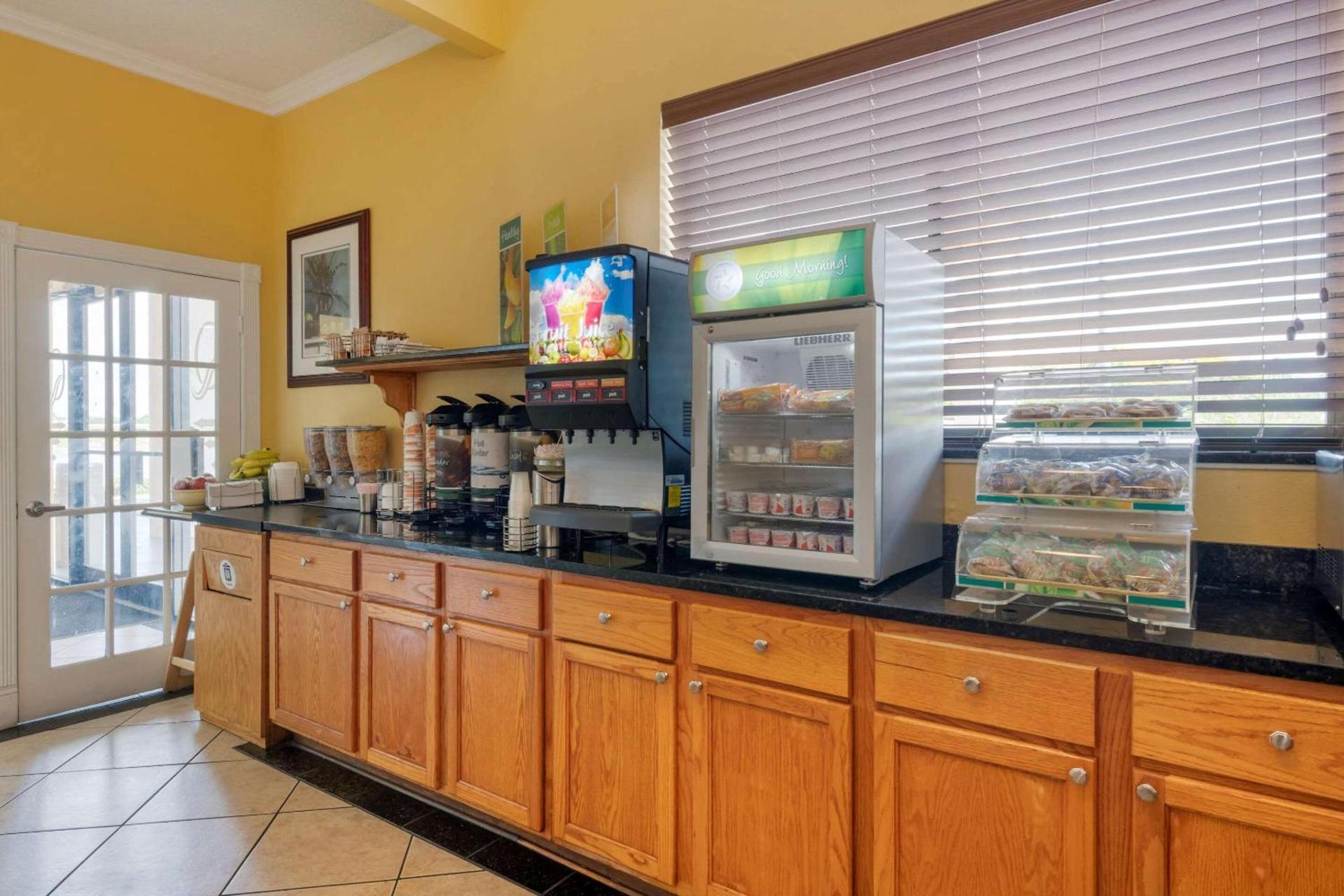 Quality Inn & Suites Mt Dora North photo 37
