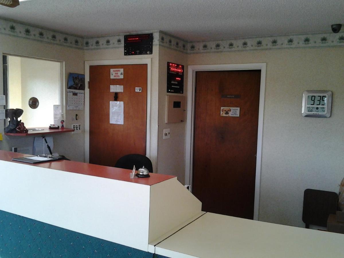 Elkton Lodge photo 3