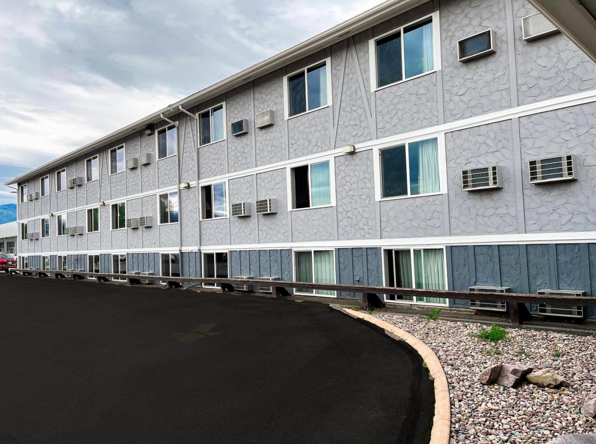 Super 8 by Wyndham Missoula/Brooks Street photo 9