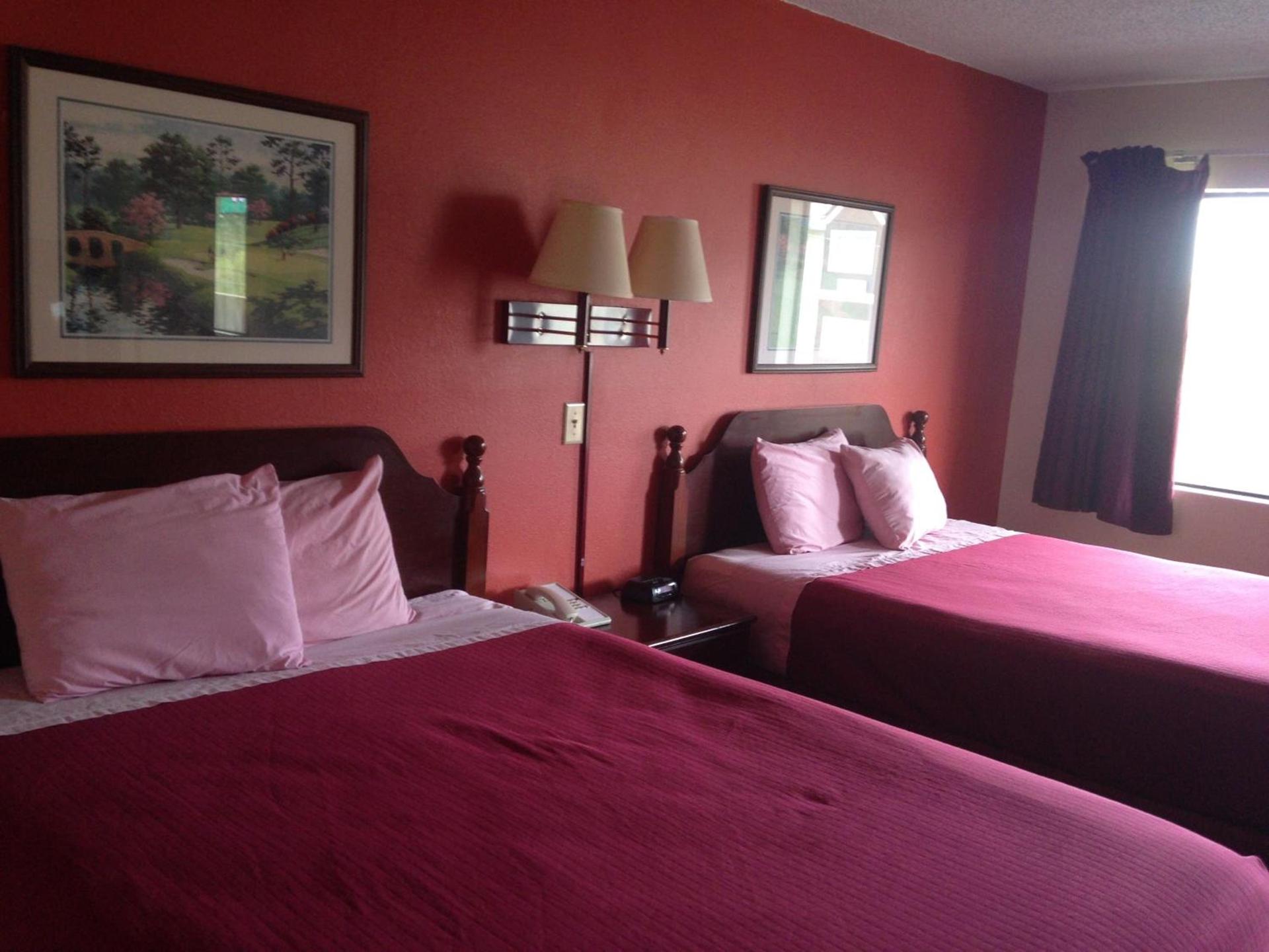 Country Hearth Inn & Suites Augusta photo 18