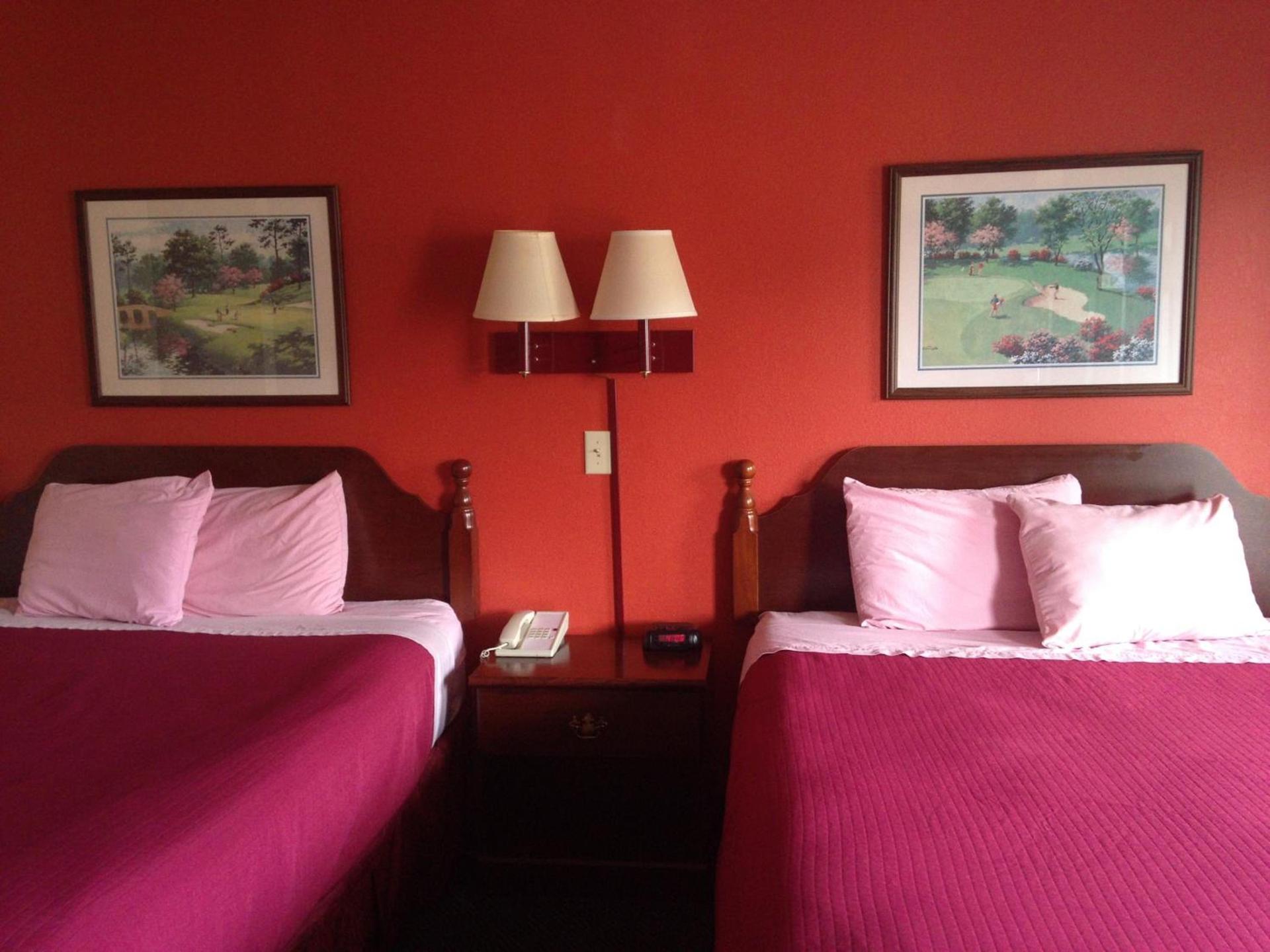 Country Hearth Inn & Suites Augusta photo 23