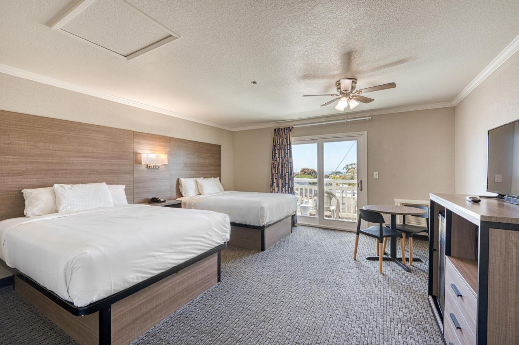 Harbor House Inn photo 44