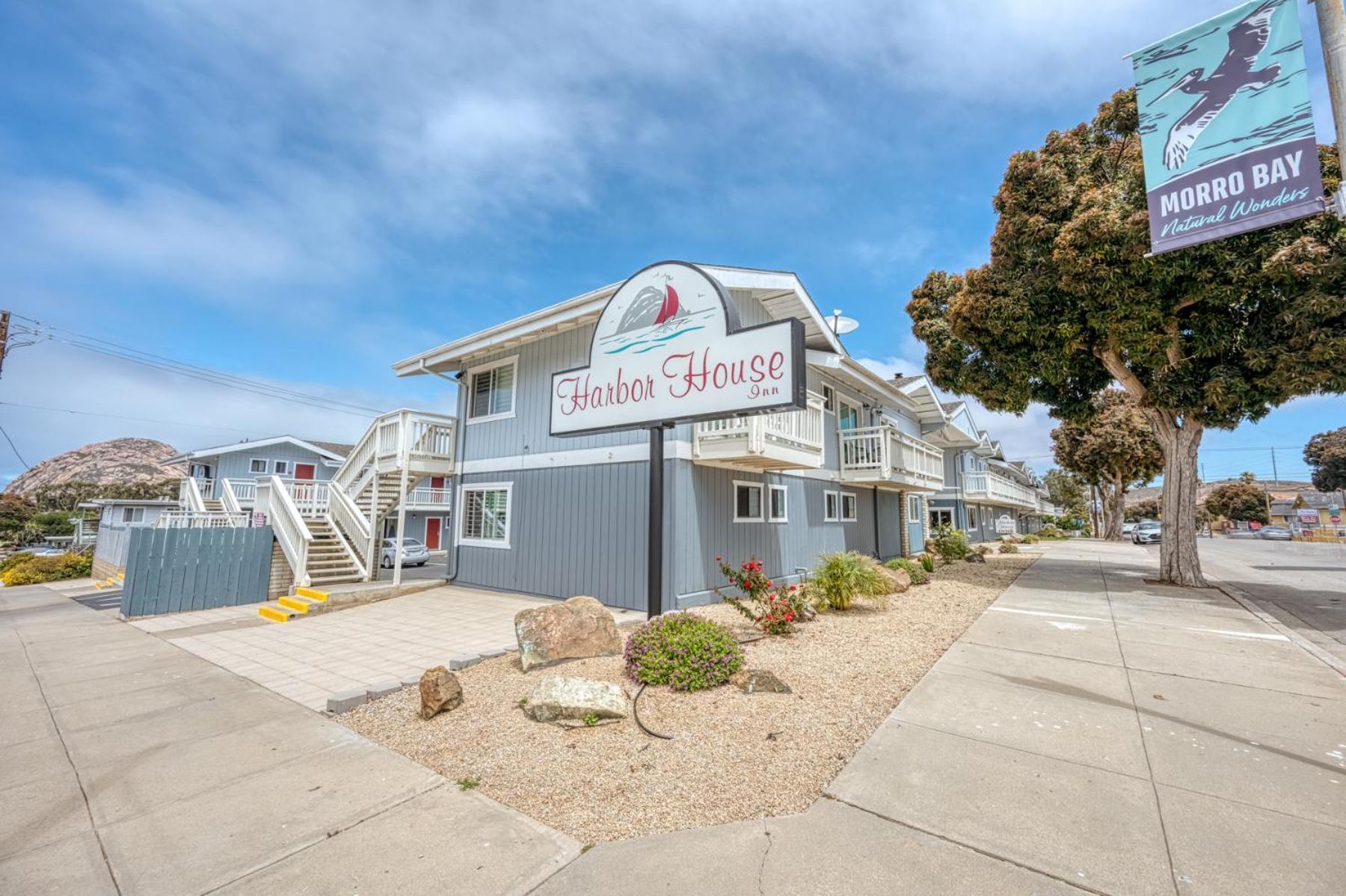 Harbor House Inn photo 19