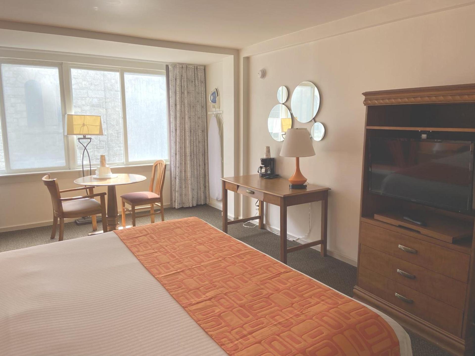 Howard Johnson by Wyndham Atlantic City photo 2