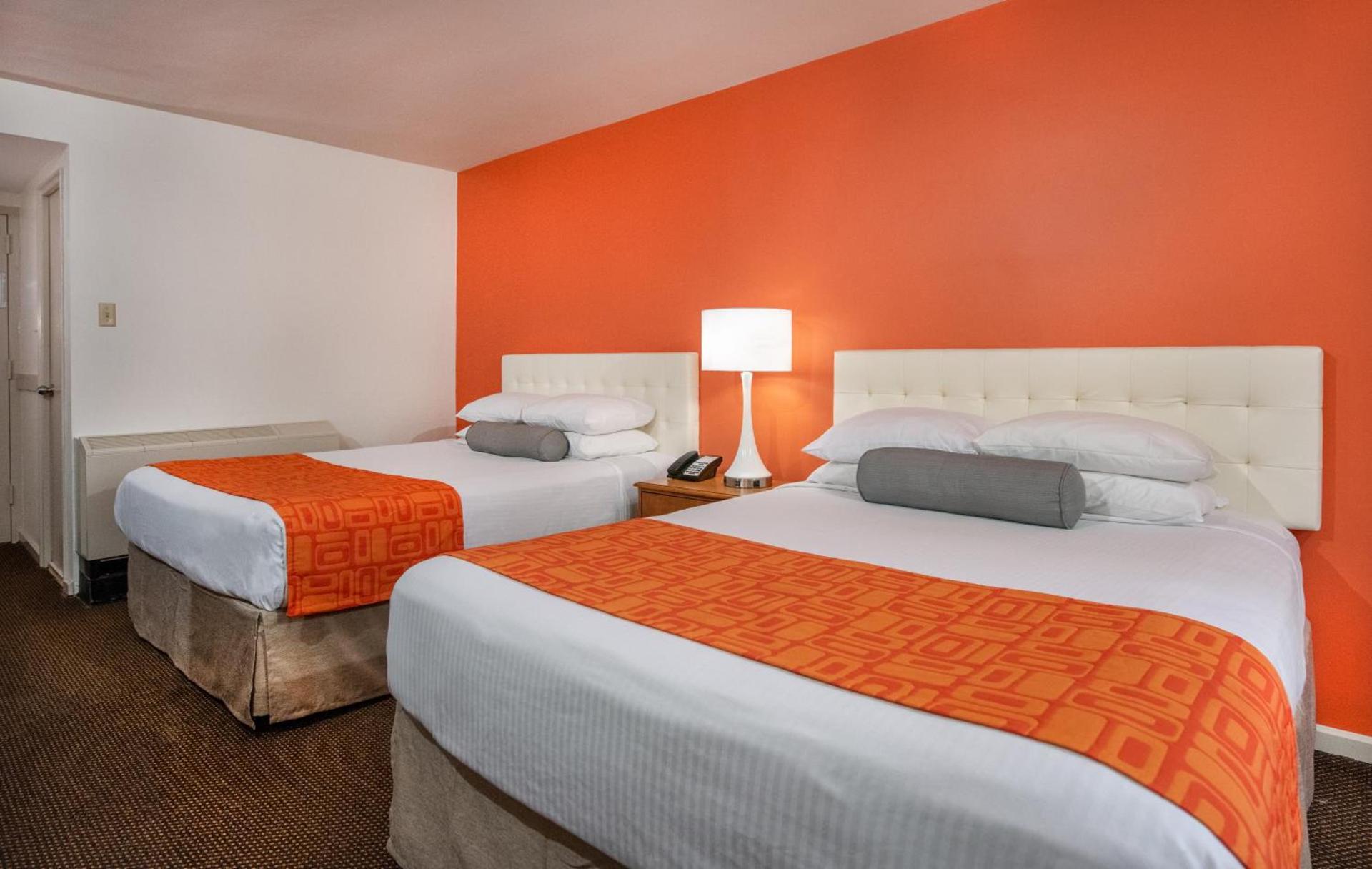 Howard Johnson by Wyndham Atlantic City photo 12