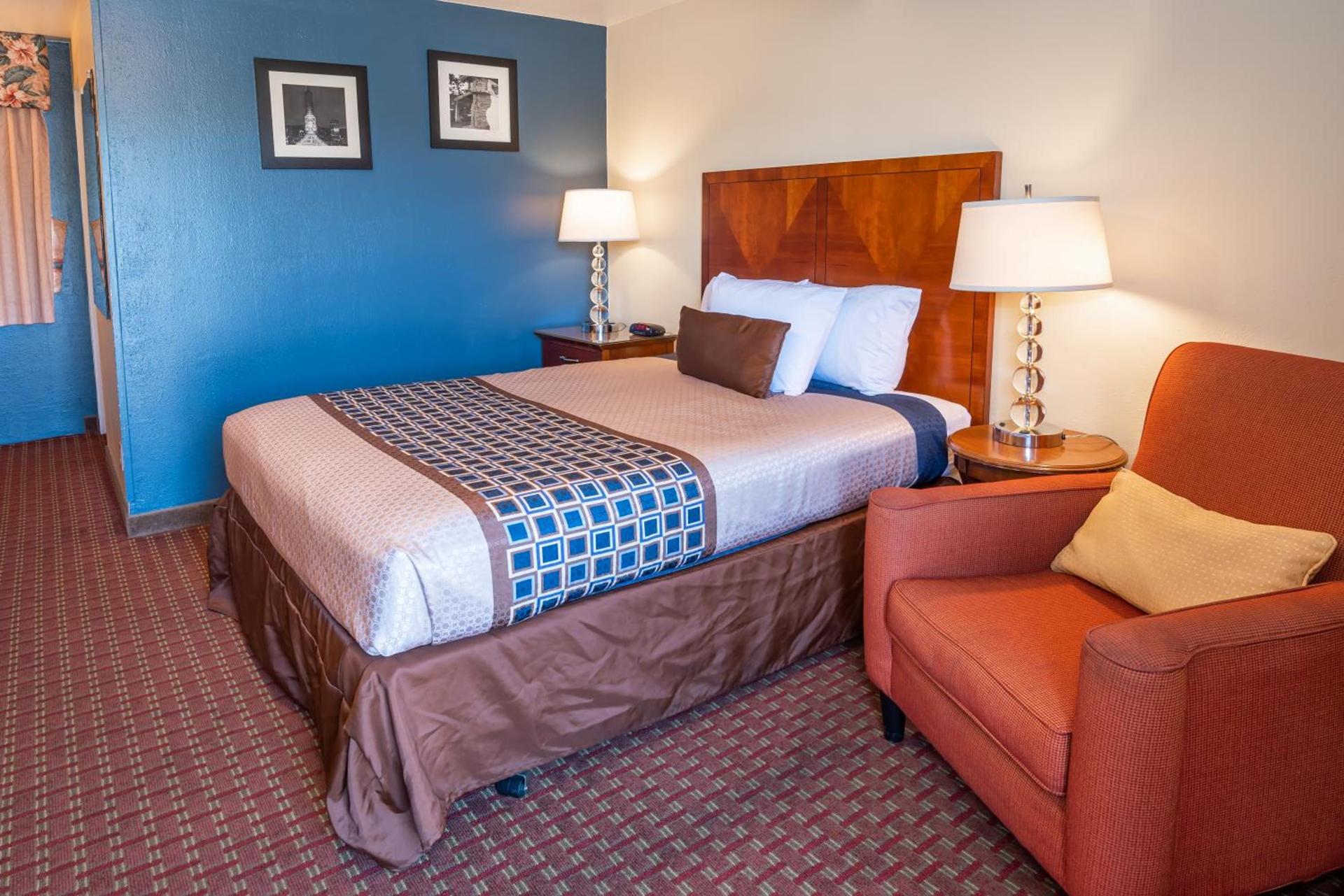 Riviera Inn photo 26