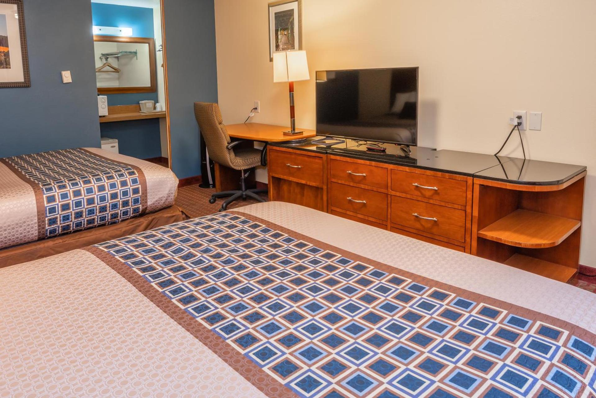 Riviera Inn photo 27