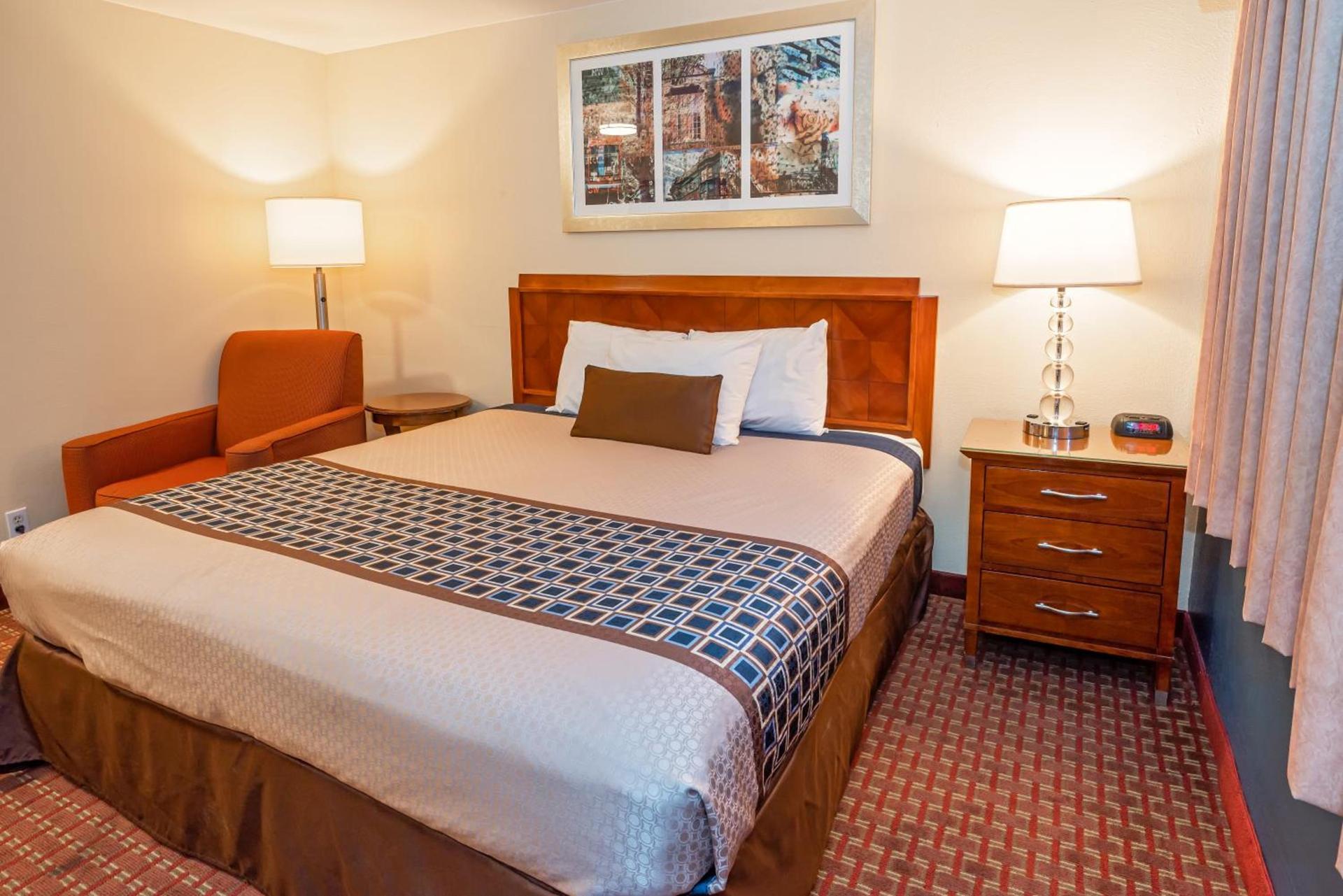 Riviera Inn photo 34