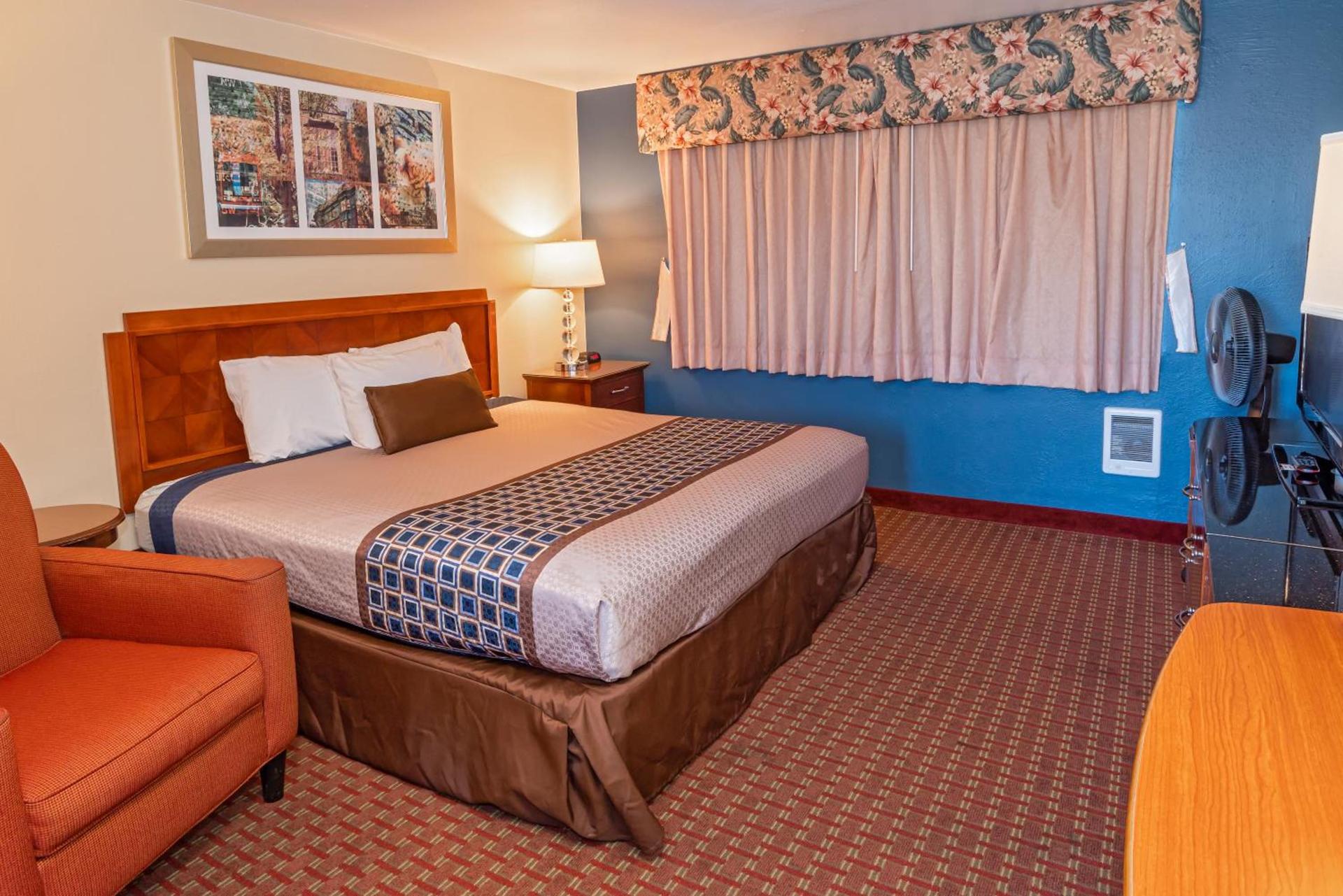 Riviera Inn photo 32