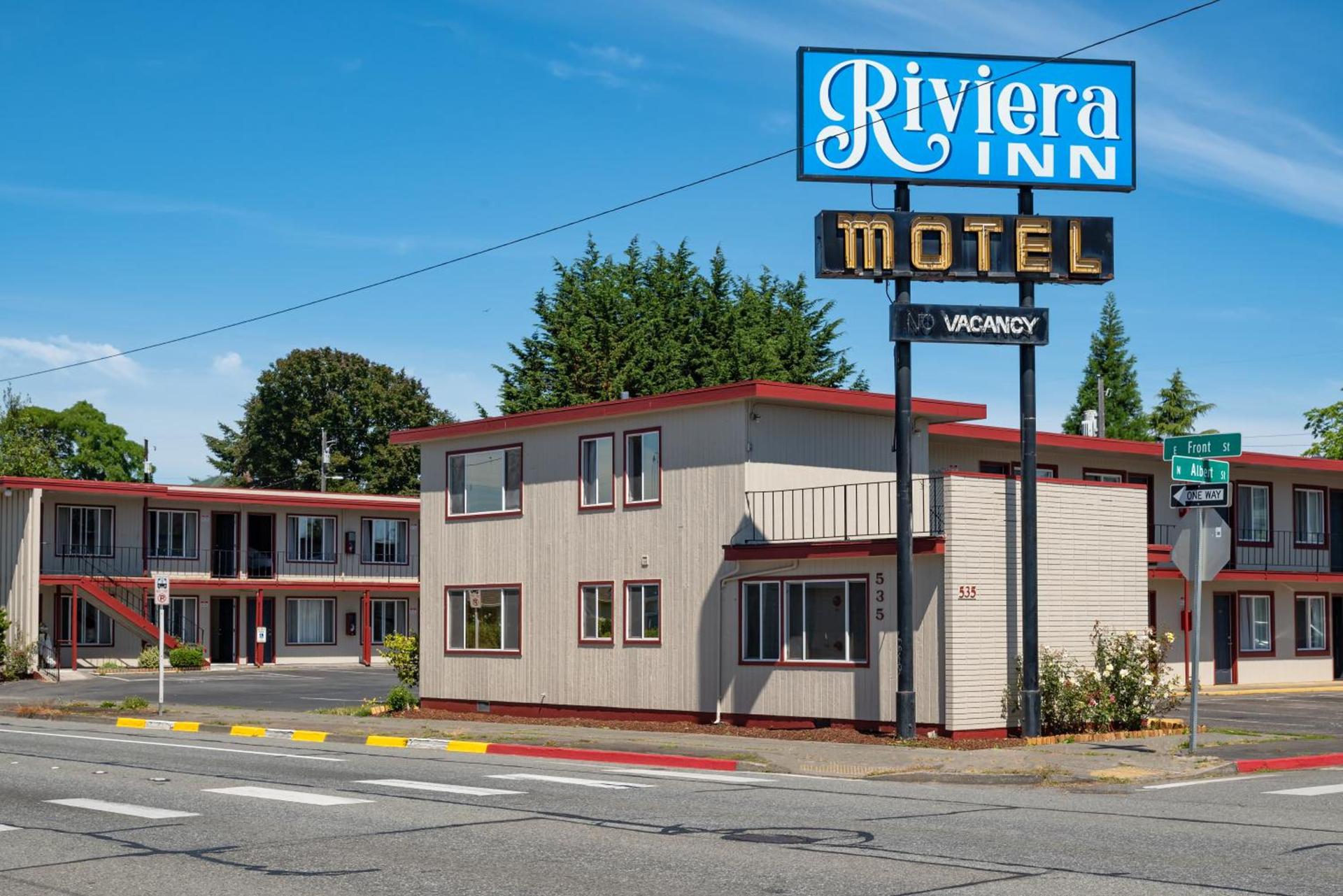 Riviera Inn photo 37