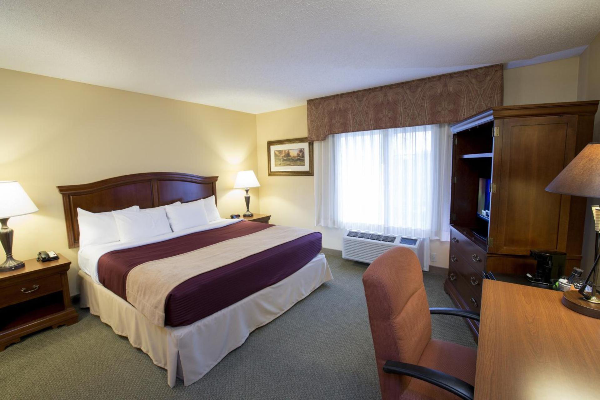 Swan Lake Resort photo 4