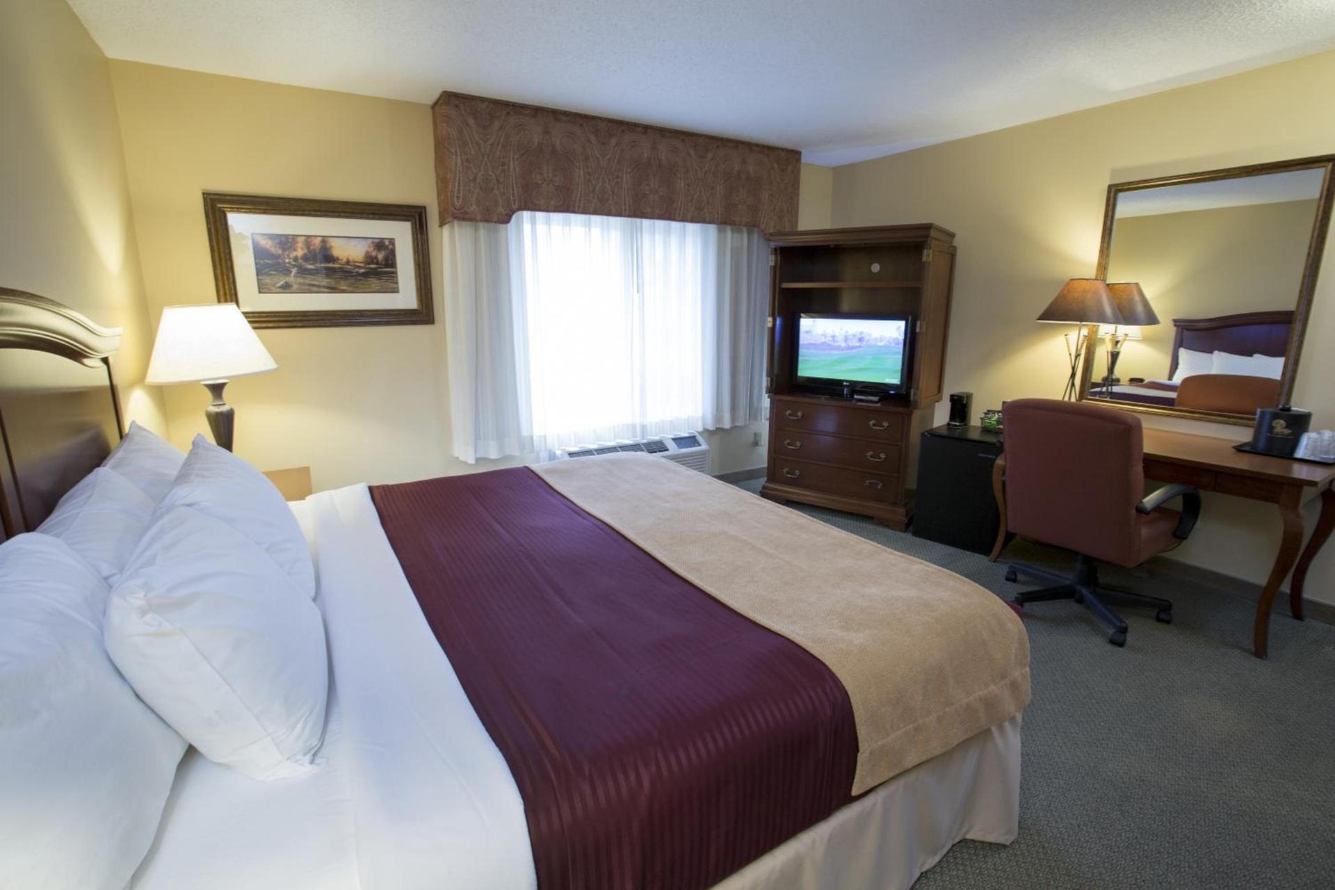 Swan Lake Resort photo 9