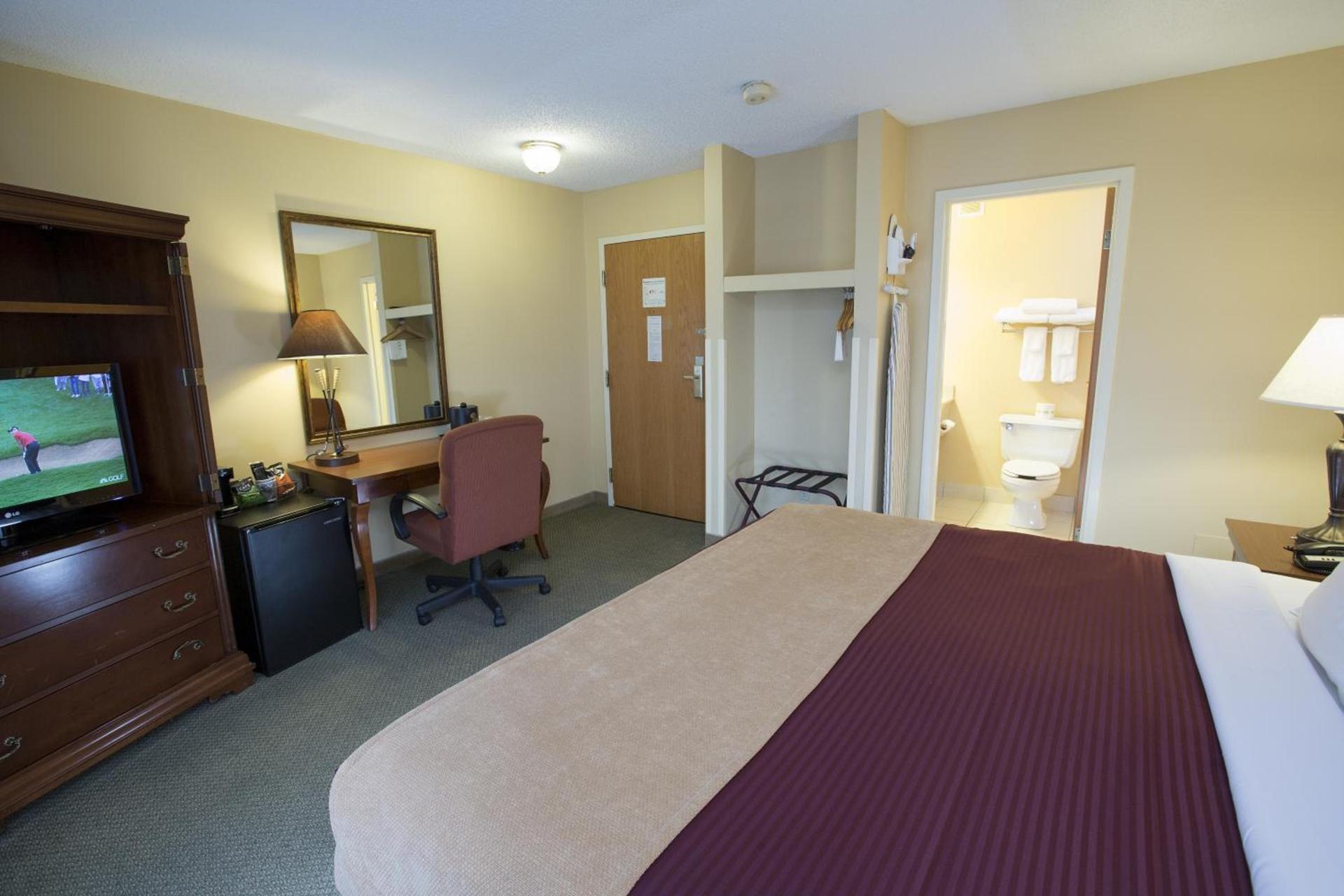 Swan Lake Resort photo 11