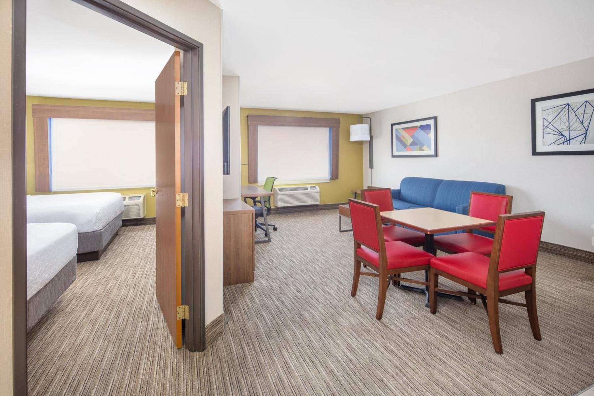 Holiday Inn Express Hotel & Suites Bishop by IHG photo 41