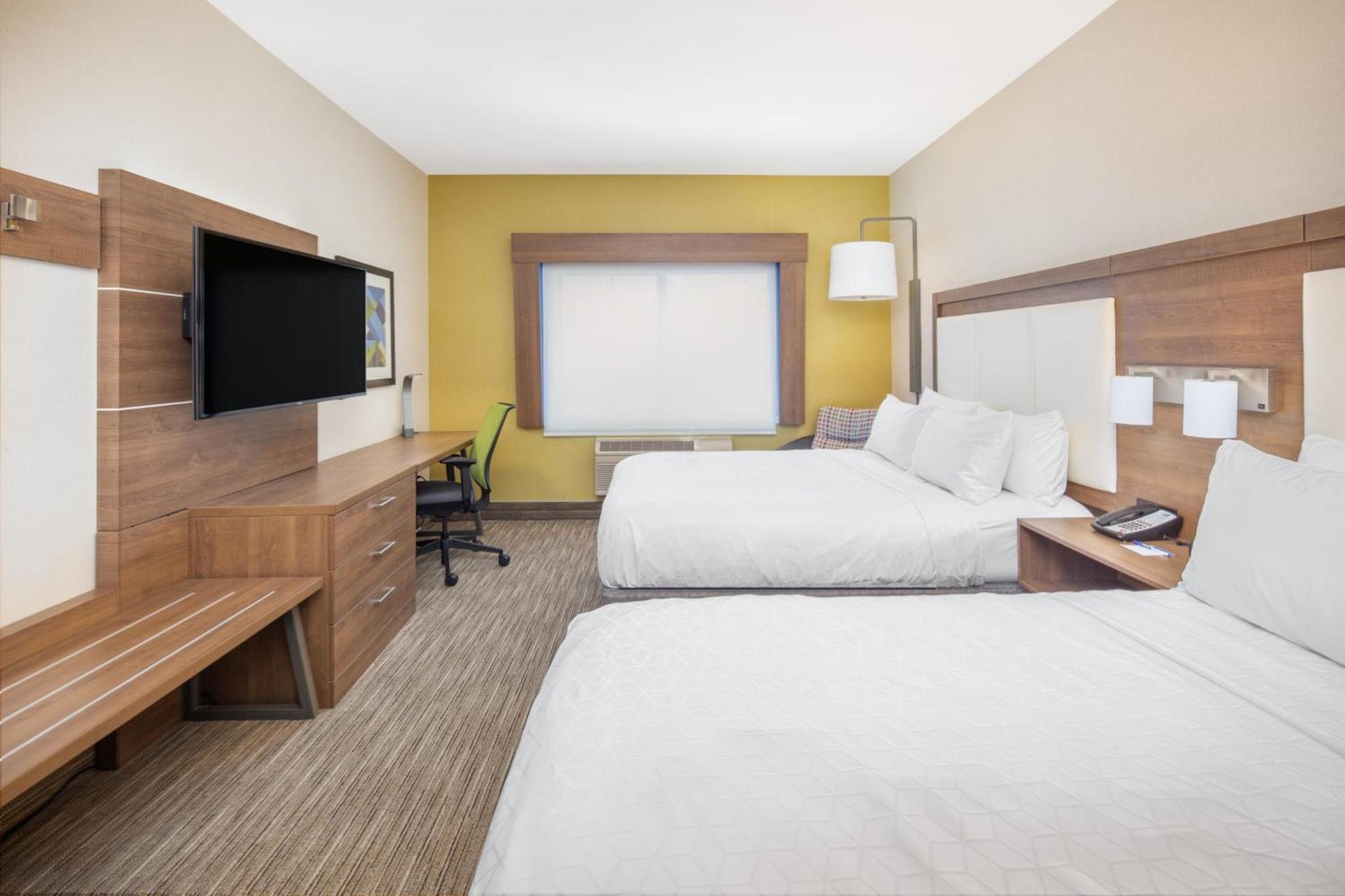Holiday Inn Express Hotel & Suites Bishop by IHG photo 36