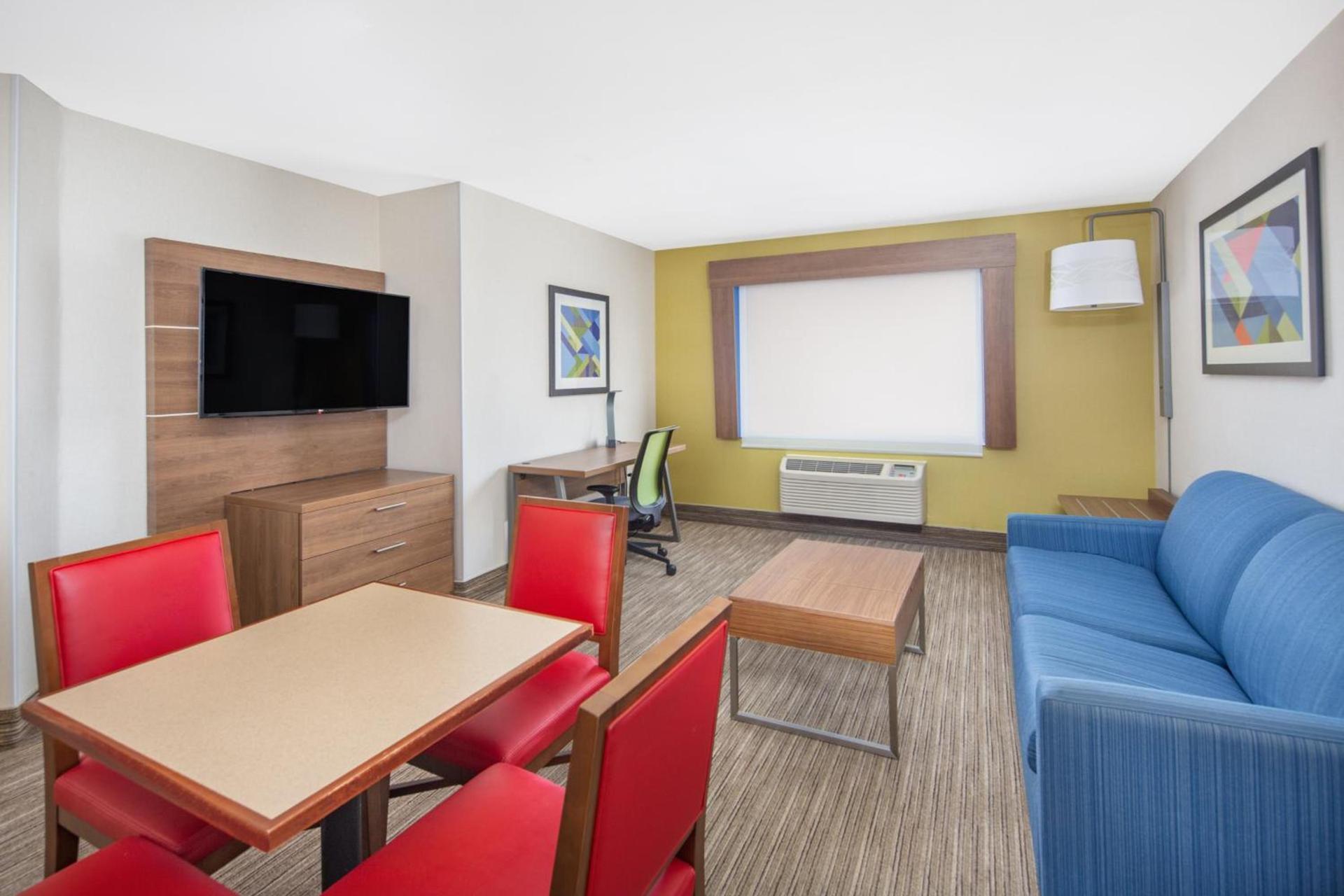 Holiday Inn Express Hotel & Suites Bishop by IHG photo 14
