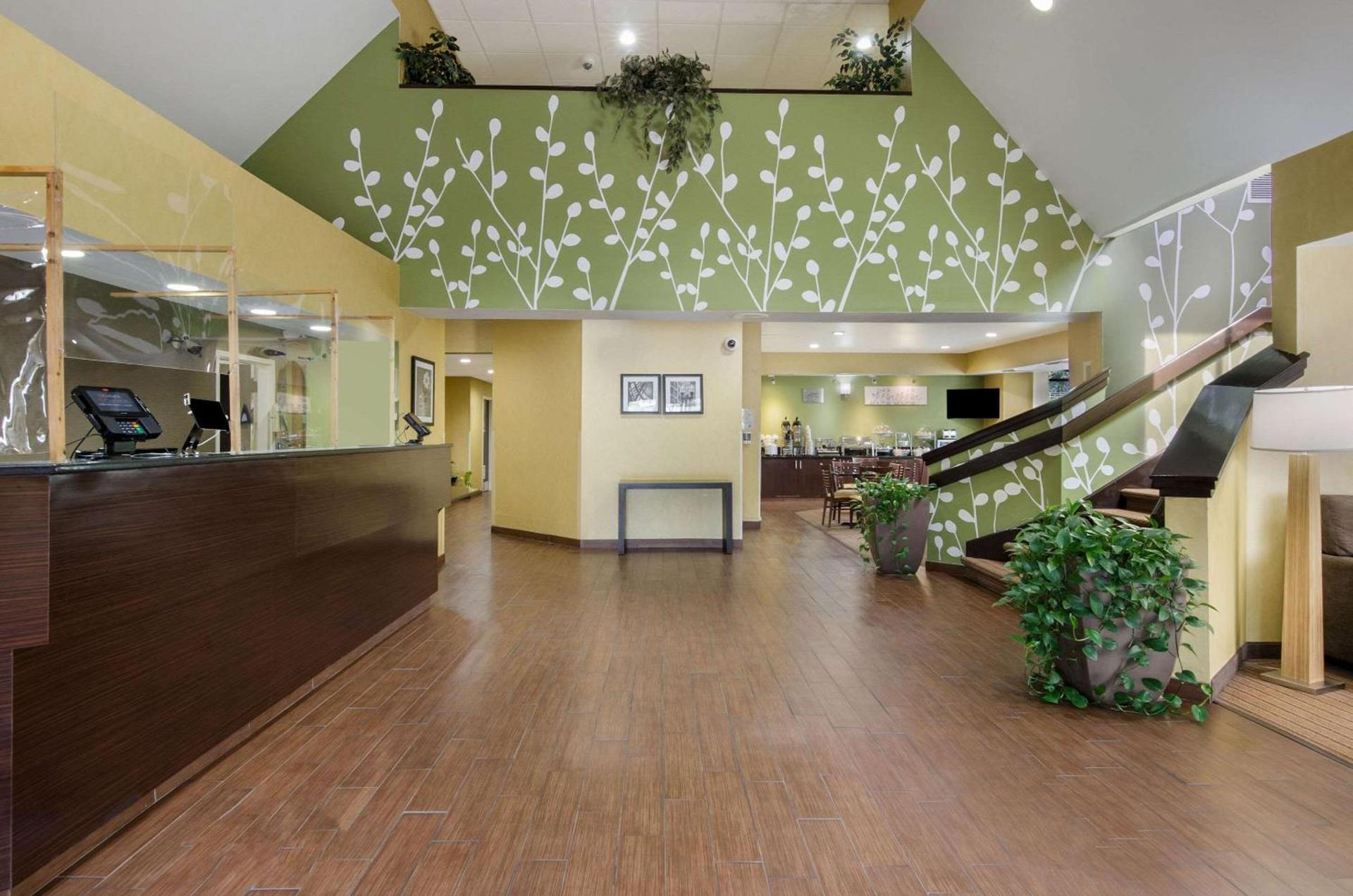 Sleep Inn Hanes Mall photo 5
