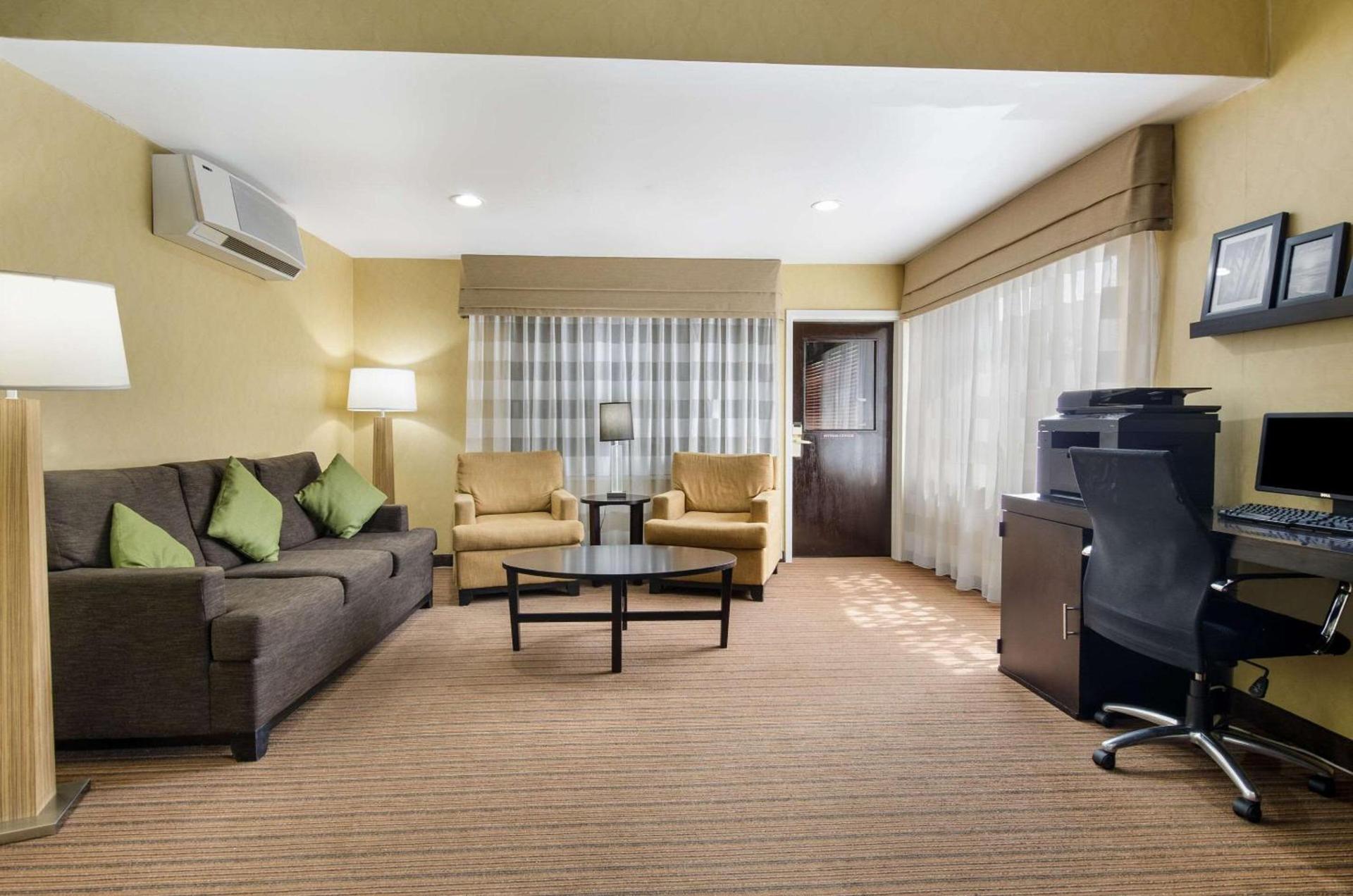 Sleep Inn Hanes Mall photo 6