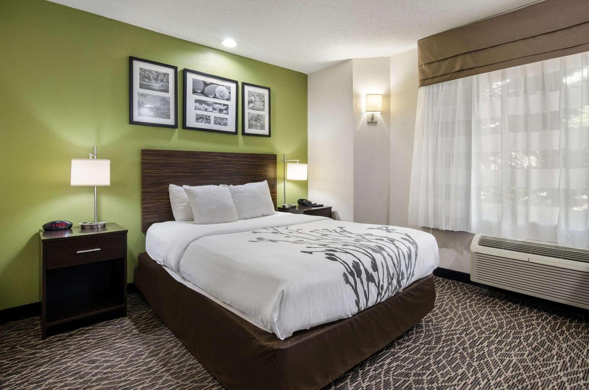 Sleep Inn Hanes Mall photo 14