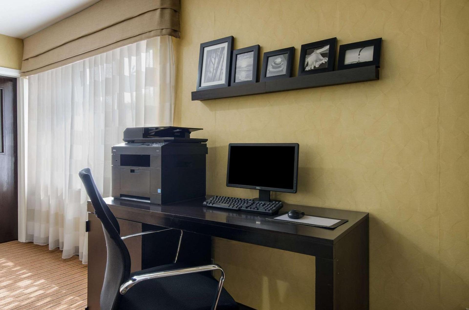 Sleep Inn Hanes Mall photo 24