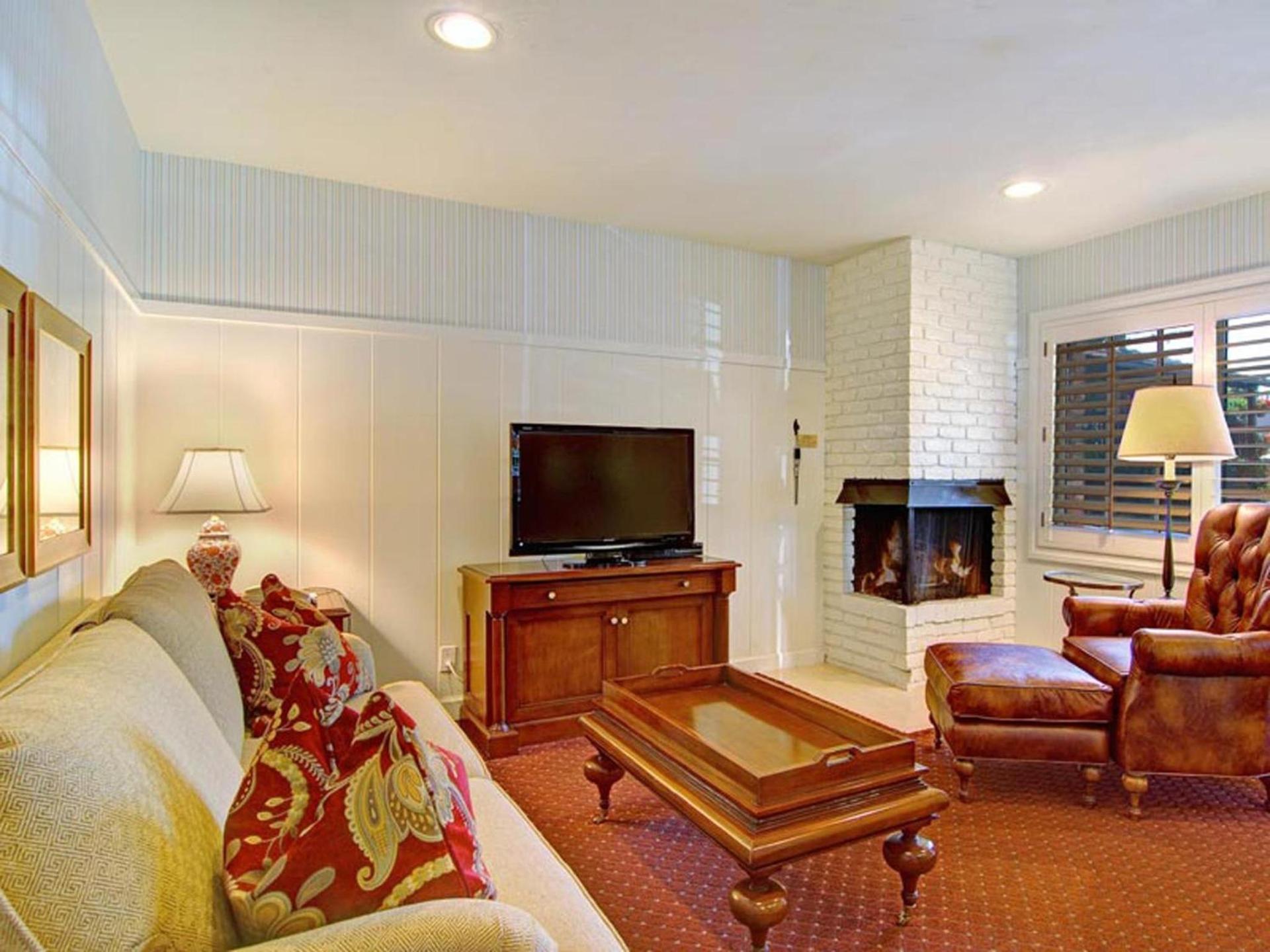Wayside Inn photo 43