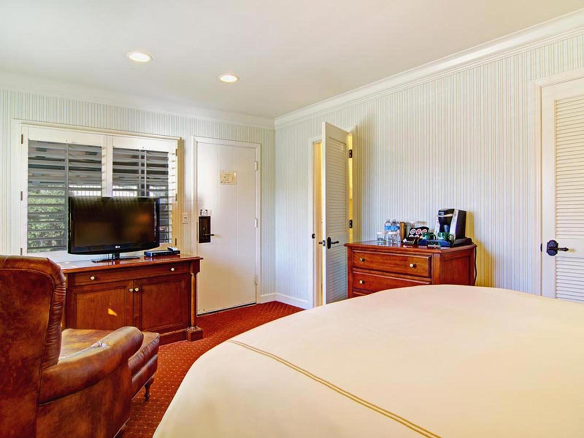 Wayside Inn photo 47
