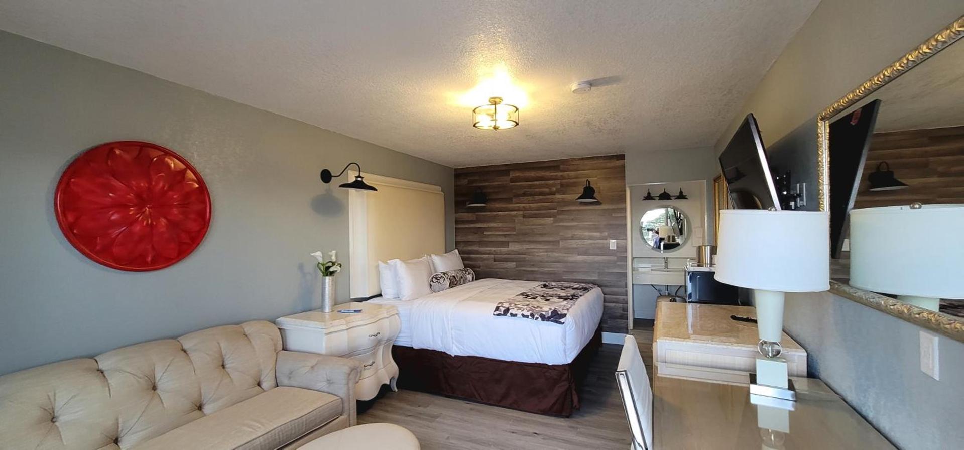 Dragonfly Inn & Suites photo 6