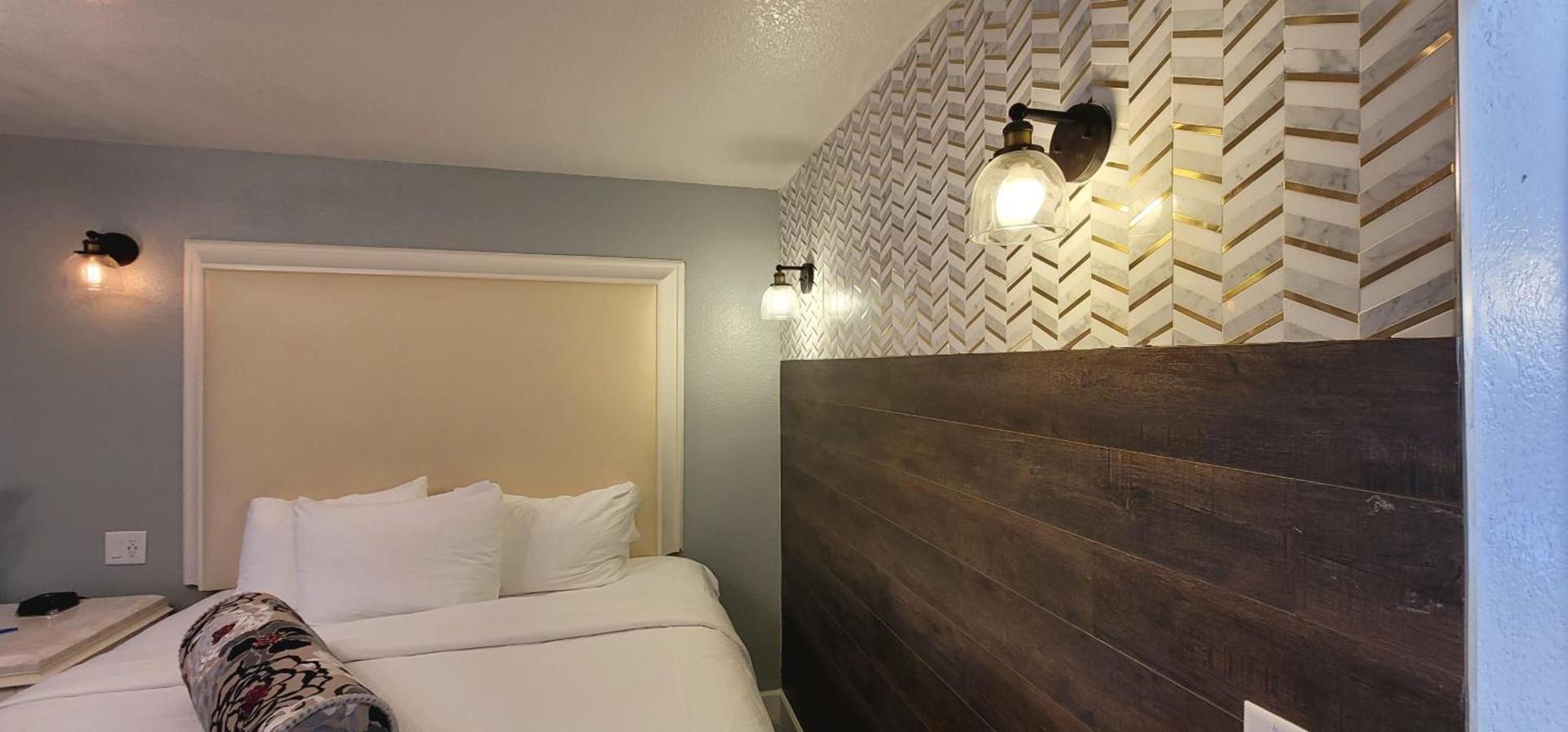 Dragonfly Inn & Suites photo 49