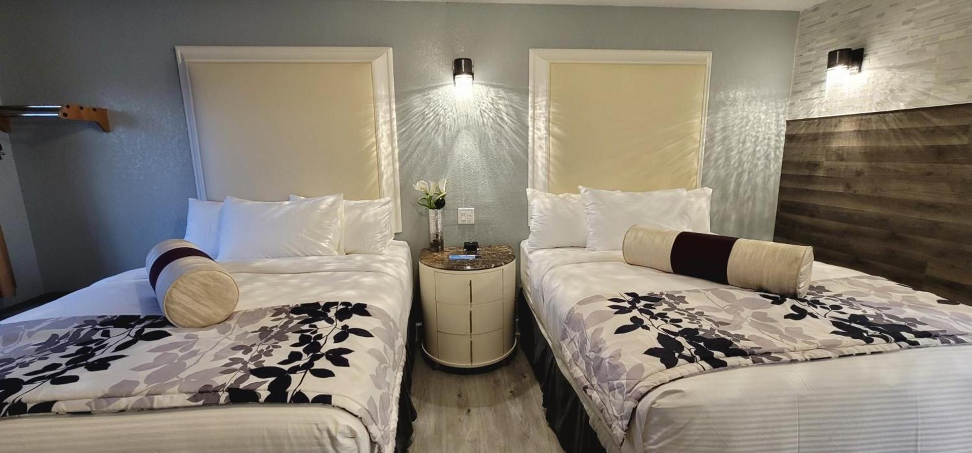 Dragonfly Inn & Suites photo 69
