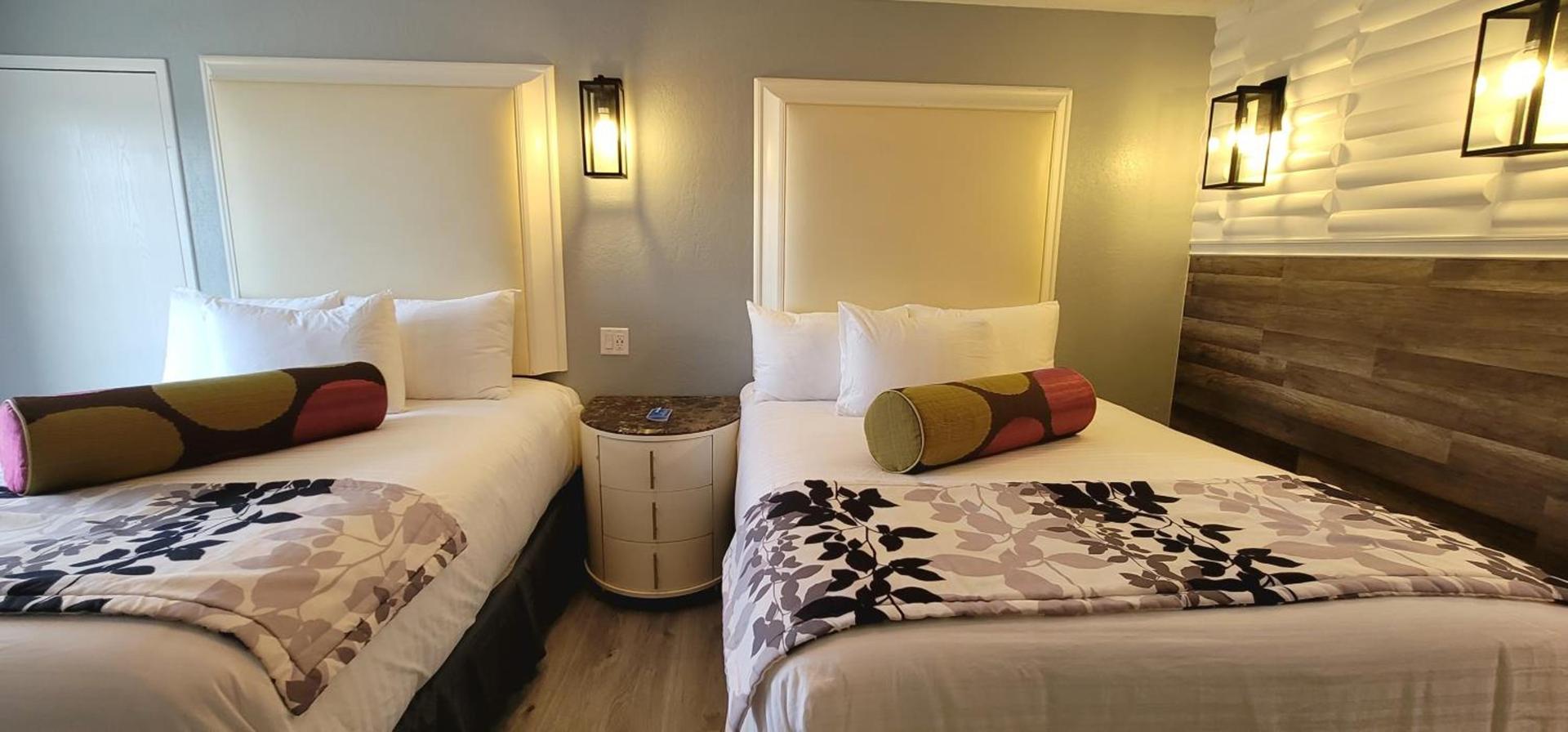 Dragonfly Inn & Suites photo 78