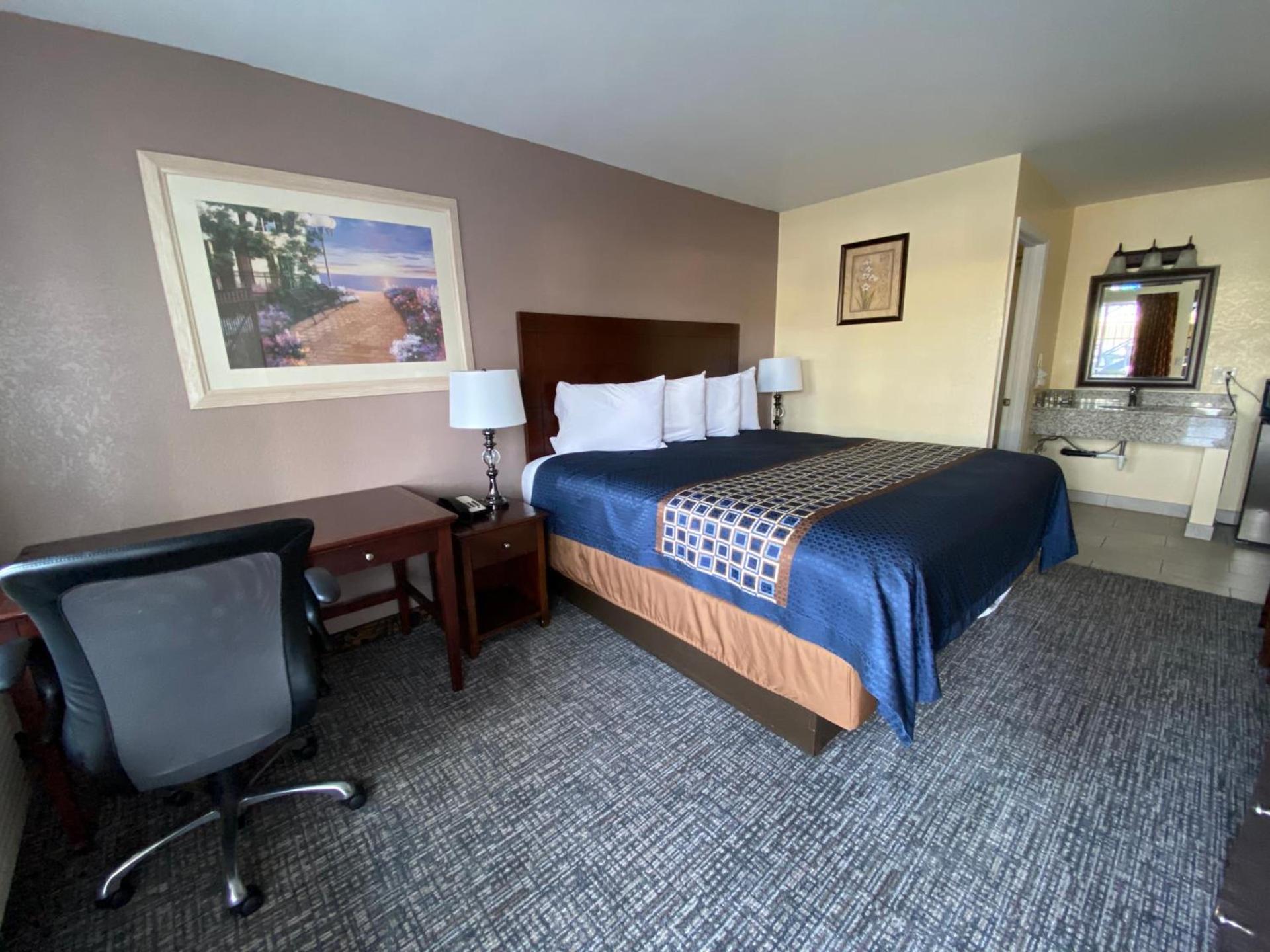 Beachway Inn photo 12