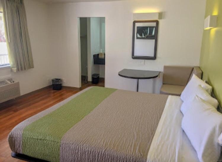 American Inn photo 9