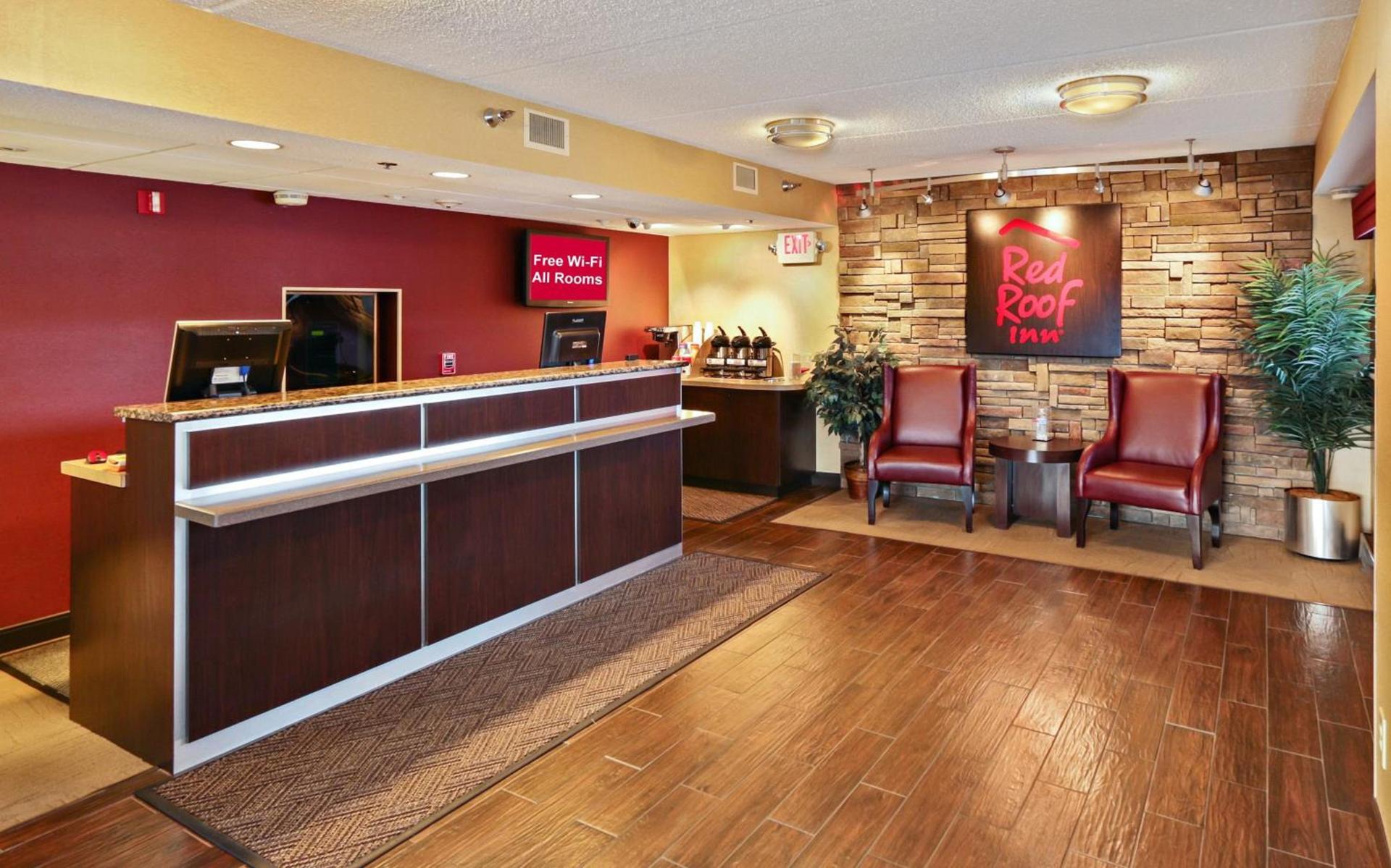 Red Roof Inn Johnson City photo 3