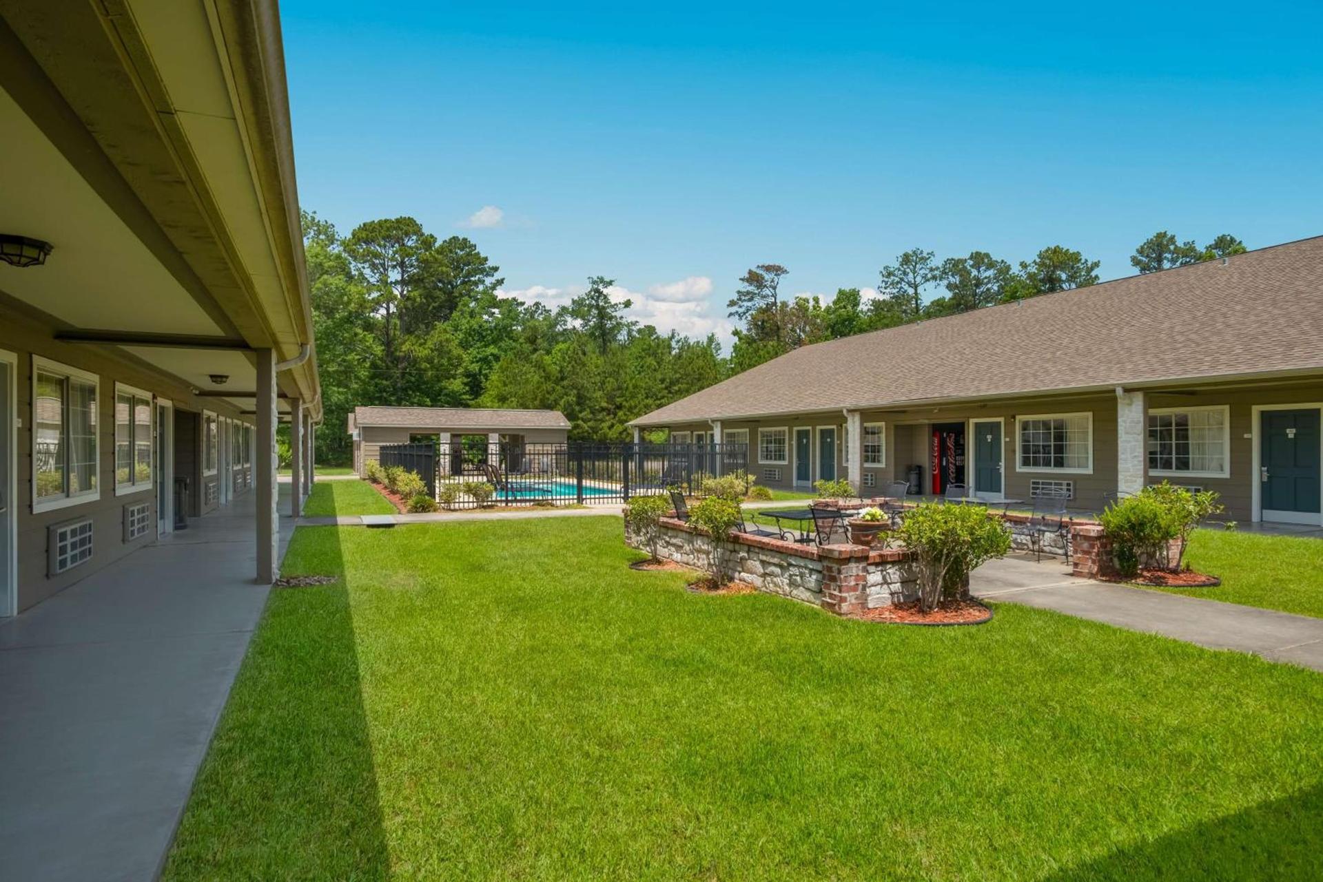 SureStay Hotel by Best Western Leesville photo 10